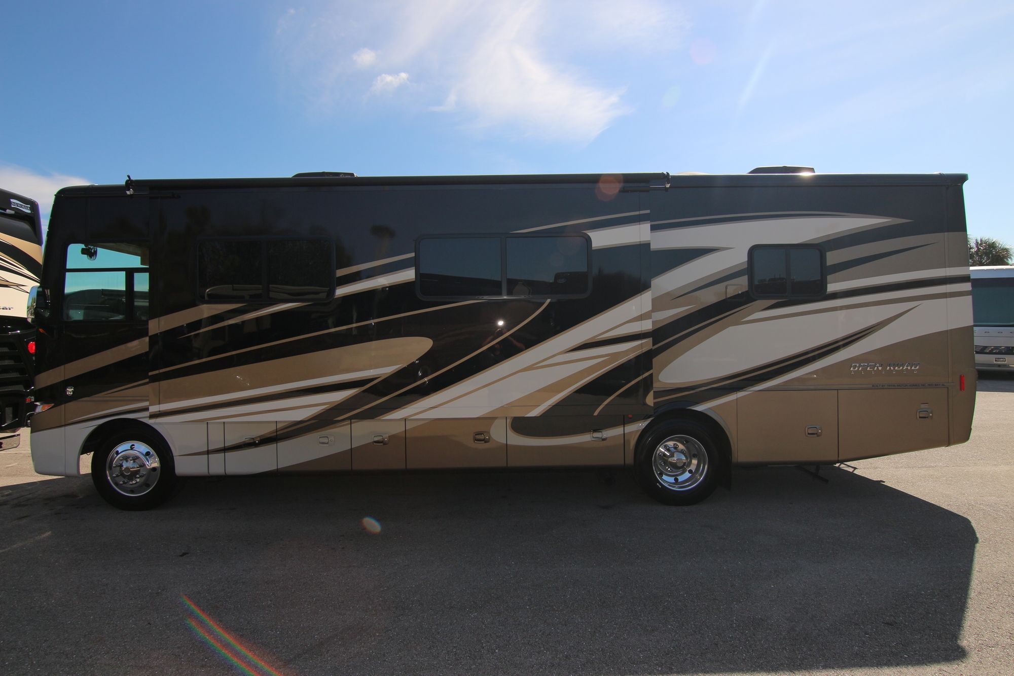 New 2020 Tiffin Motor Homes Allegro 32SA Class A  For Sale