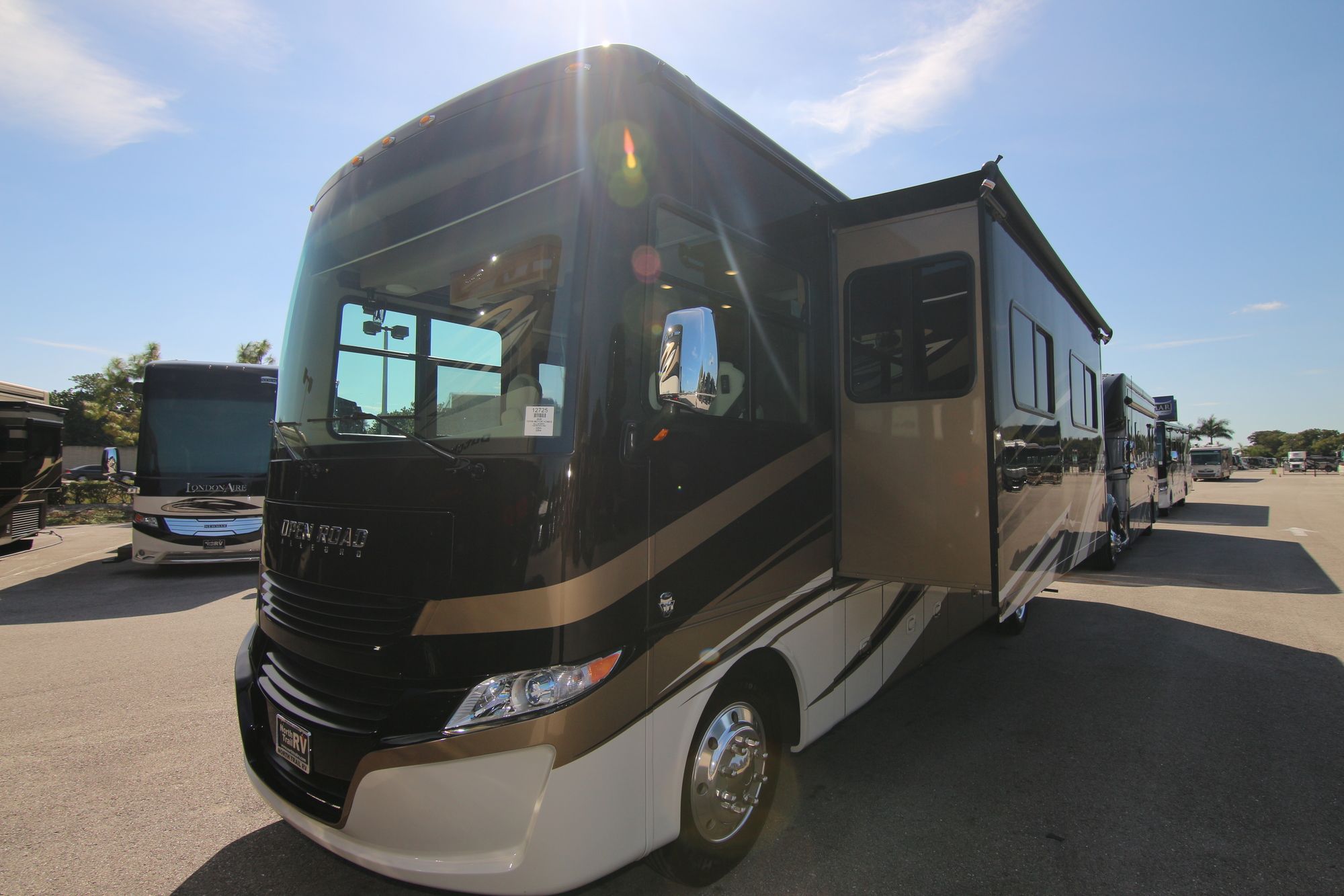 New 2020 Tiffin Motor Homes Allegro 32SA Class A  For Sale