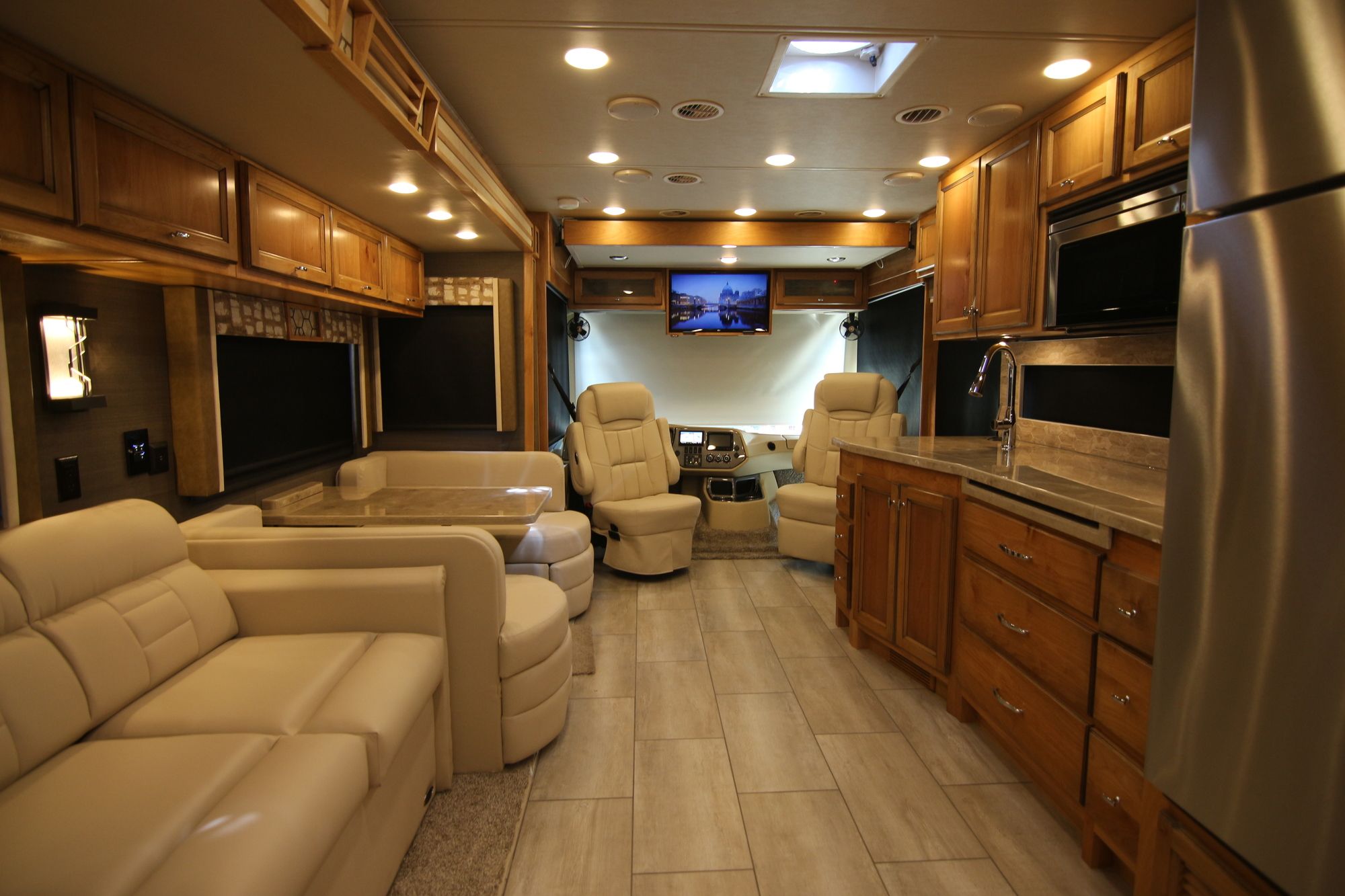 New 2020 Tiffin Motor Homes Allegro 32SA Class A  For Sale