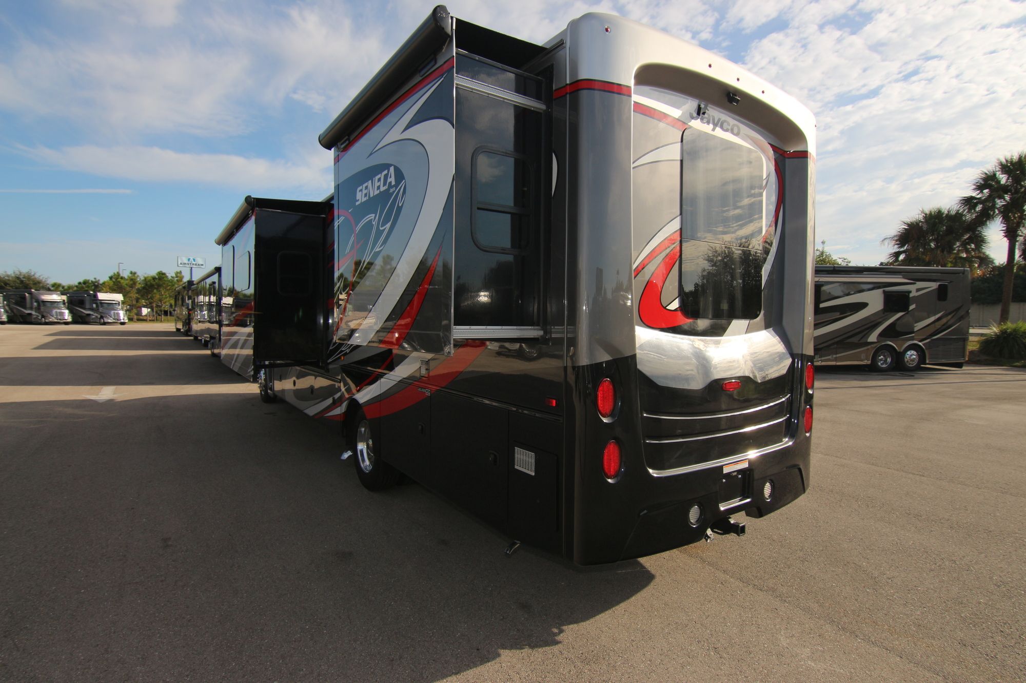 New 2020 Jayco Seneca 37L Super C  For Sale