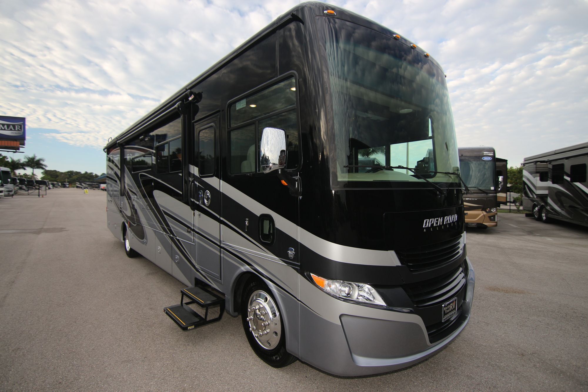 New 2020 Tiffin Motor Homes Allegro 34PA Class A  For Sale