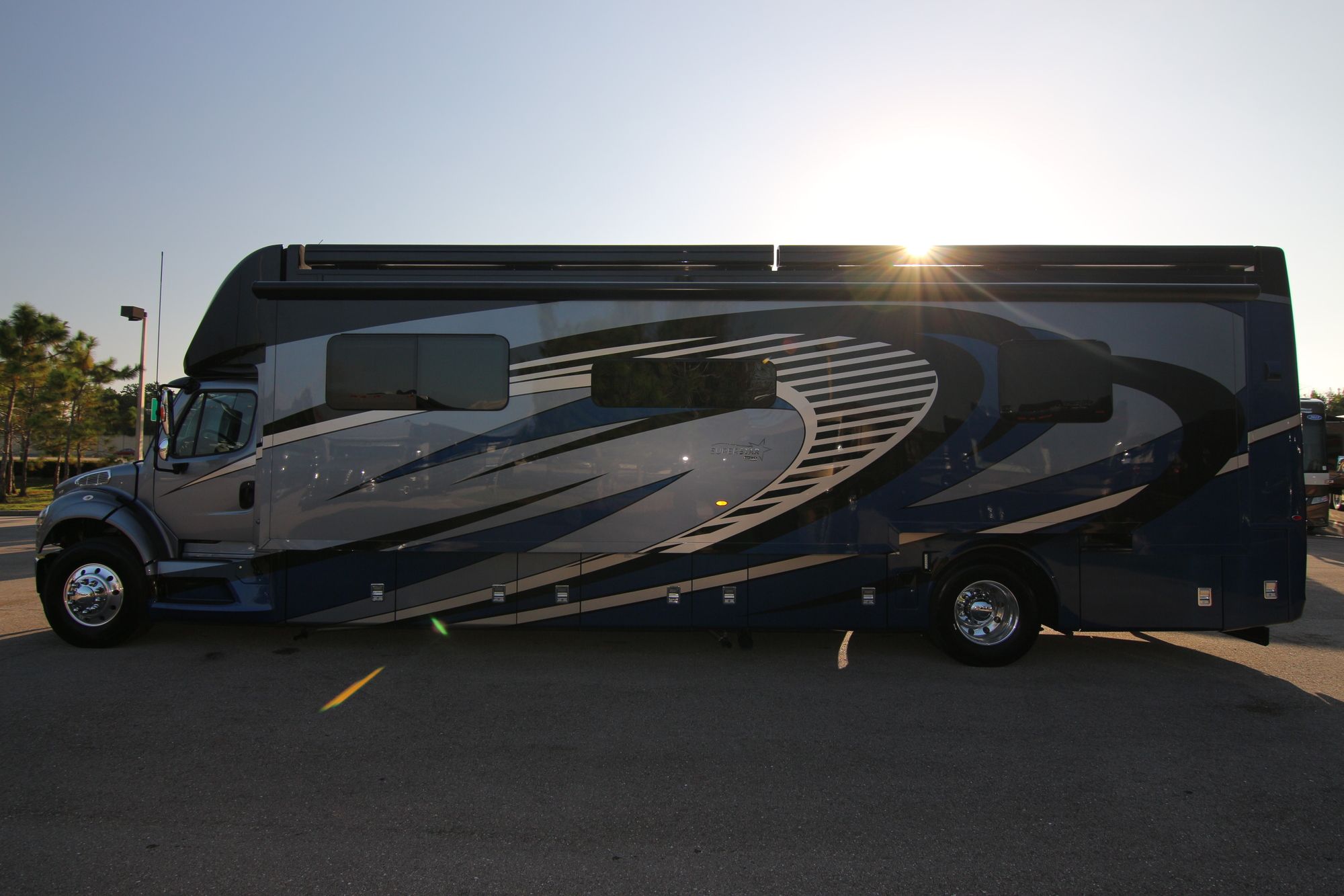 New 2020 Newmar Super Star 4061 Super C  For Sale