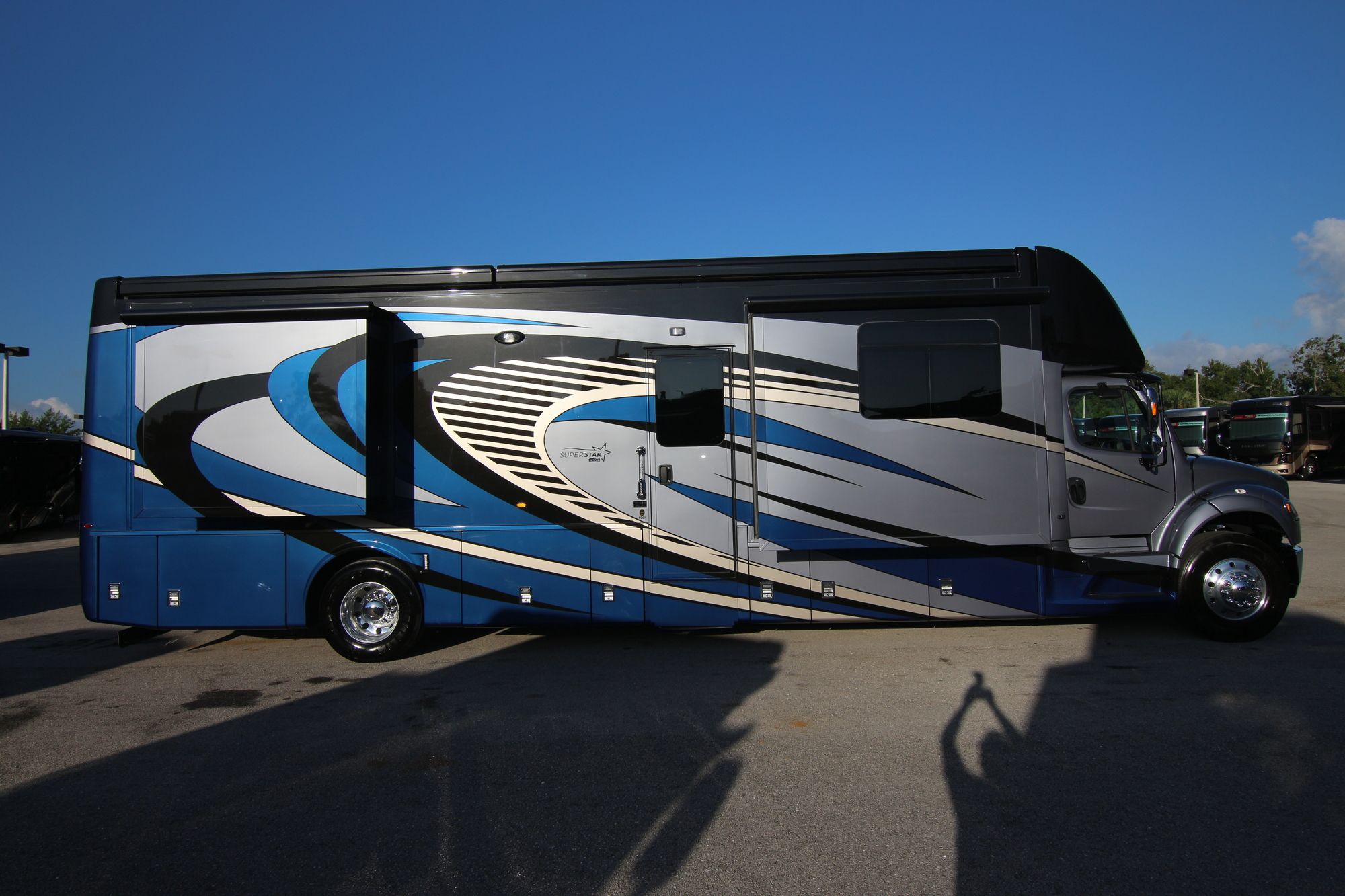 New 2020 Newmar Super Star 4061 Super C  For Sale