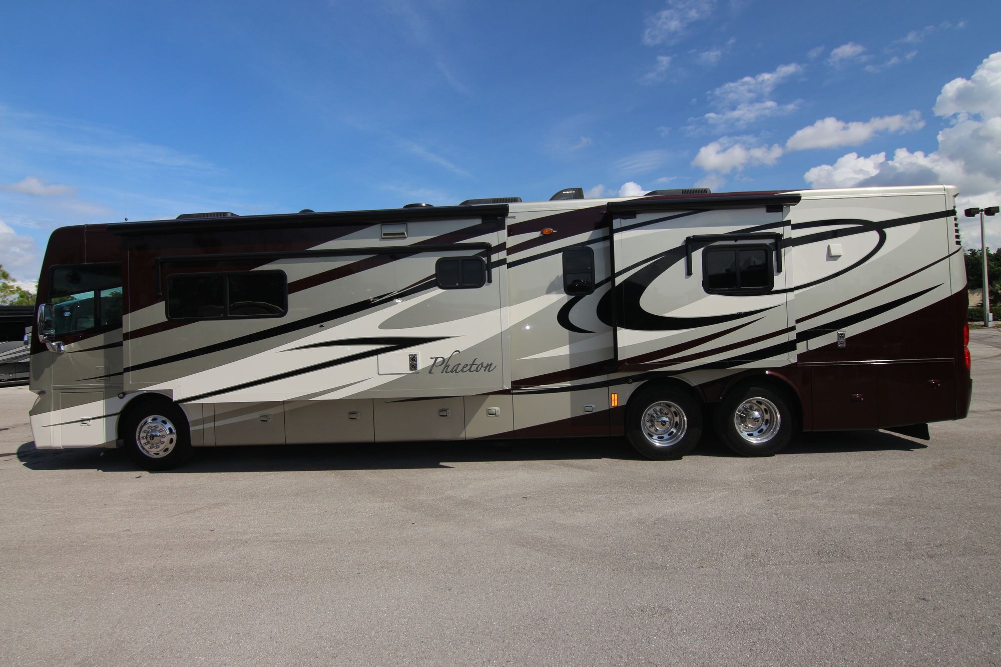 Used 2012 Tiffin Motor Homes Phaeton 42LH Class A  For Sale