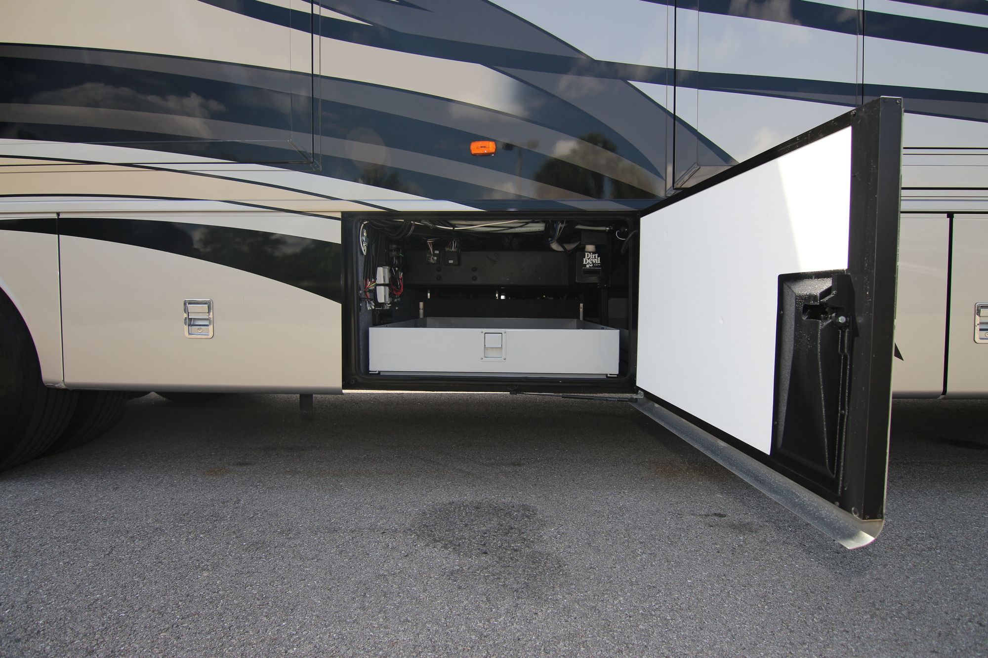 Used 2015 Newmar Dutch Star 4369 Class A  For Sale