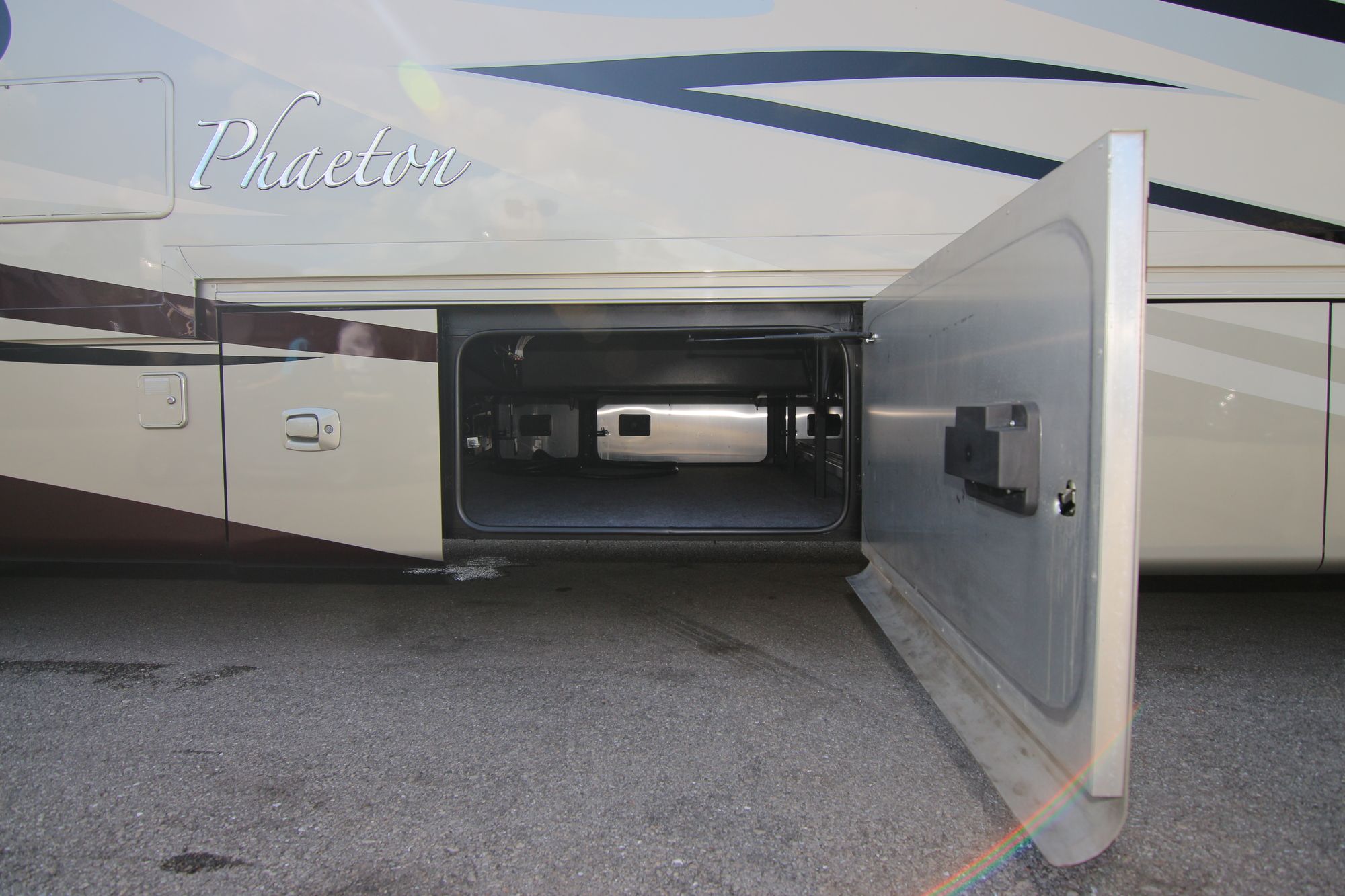 Used 2012 Tiffin Motor Homes Phaeton 42LH Class A  For Sale