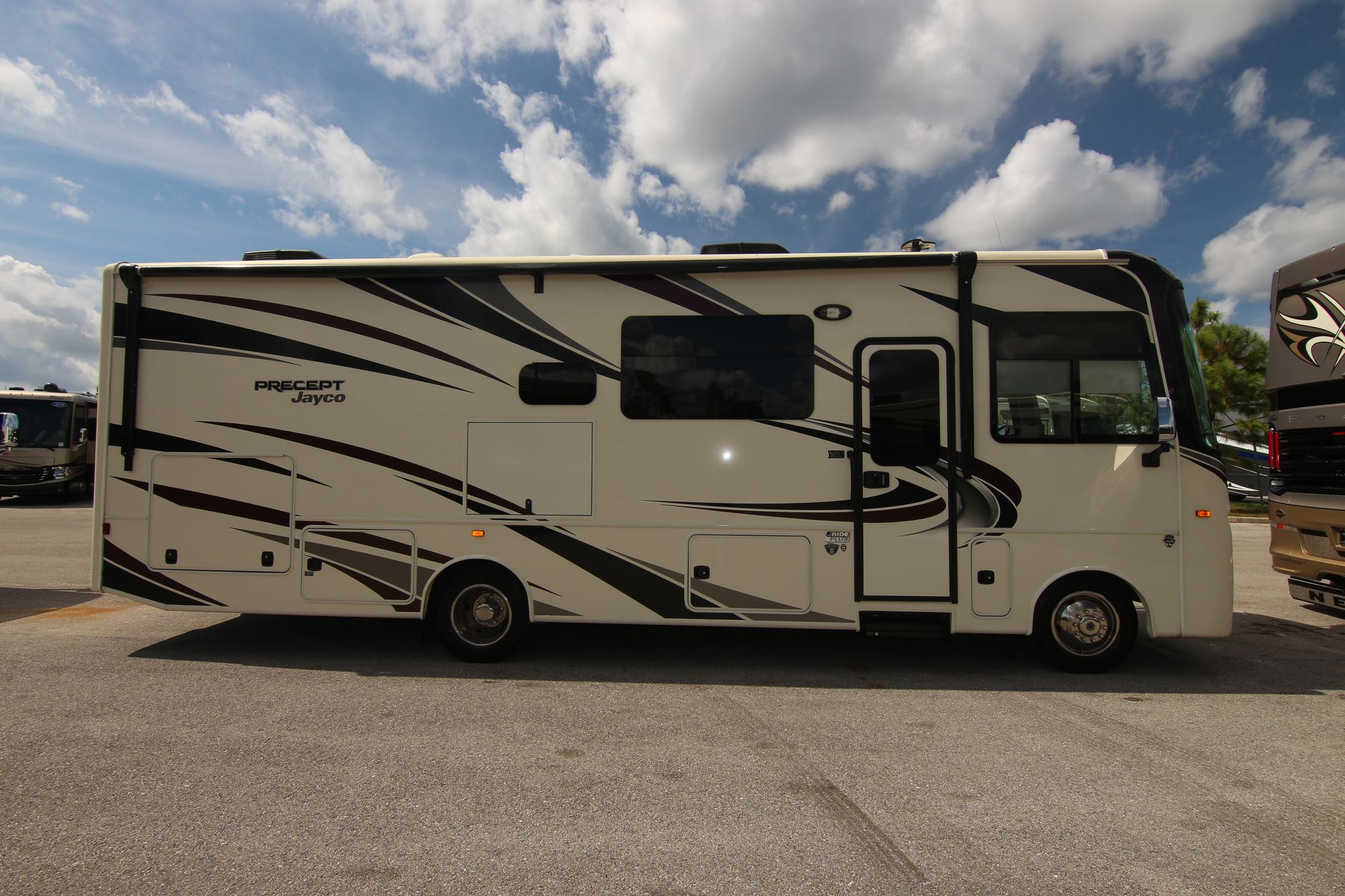 Used 2018 Jayco Precept 29V Class A  For Sale