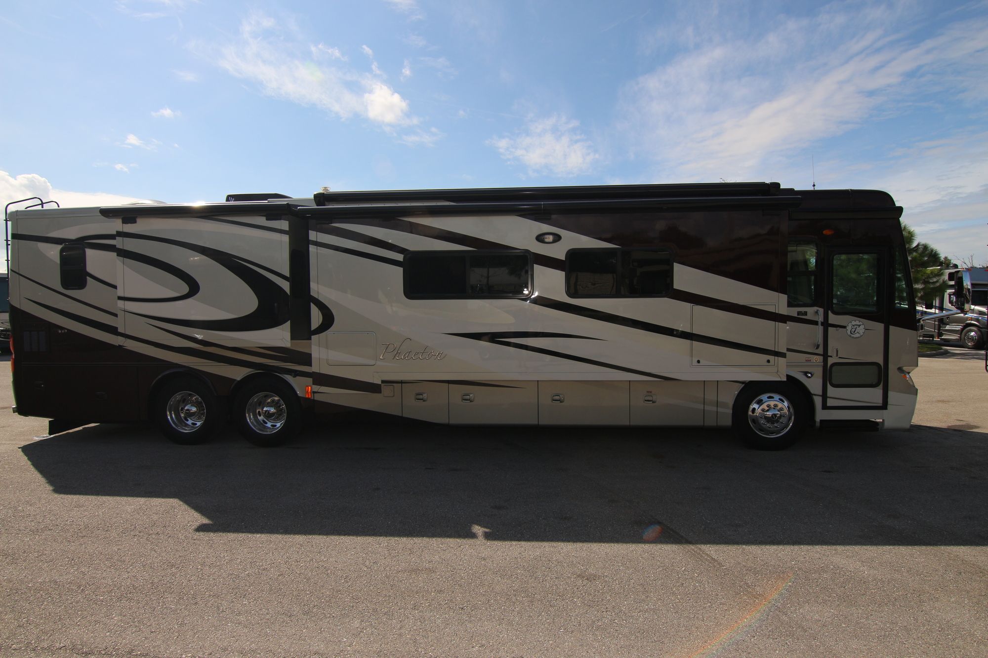 Used 2012 Tiffin Motor Homes Phaeton 42LH Class A  For Sale