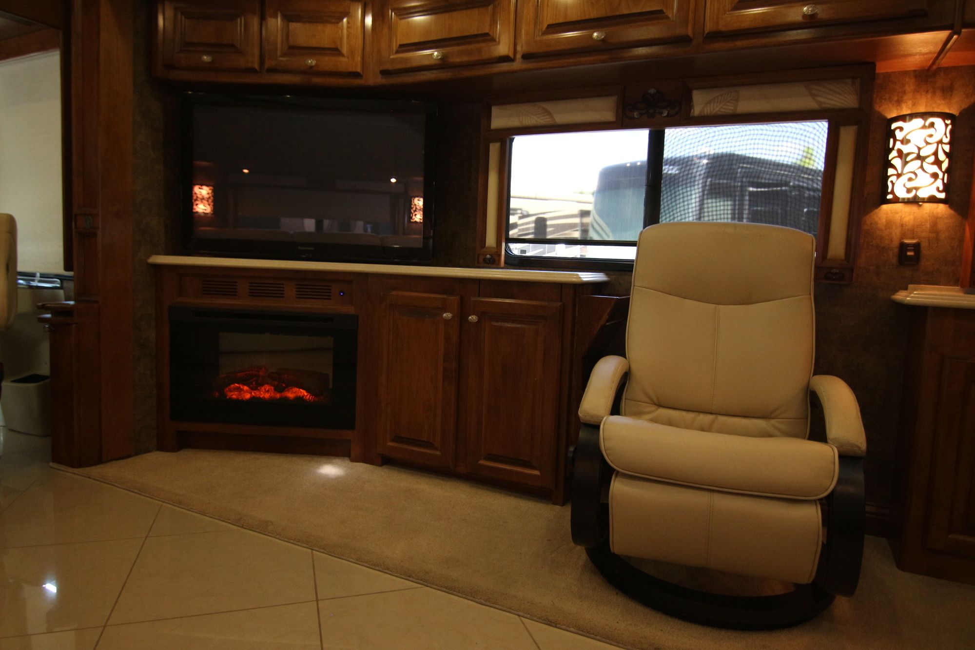 Used 2012 Tiffin Motor Homes Phaeton 42LH Class A  For Sale