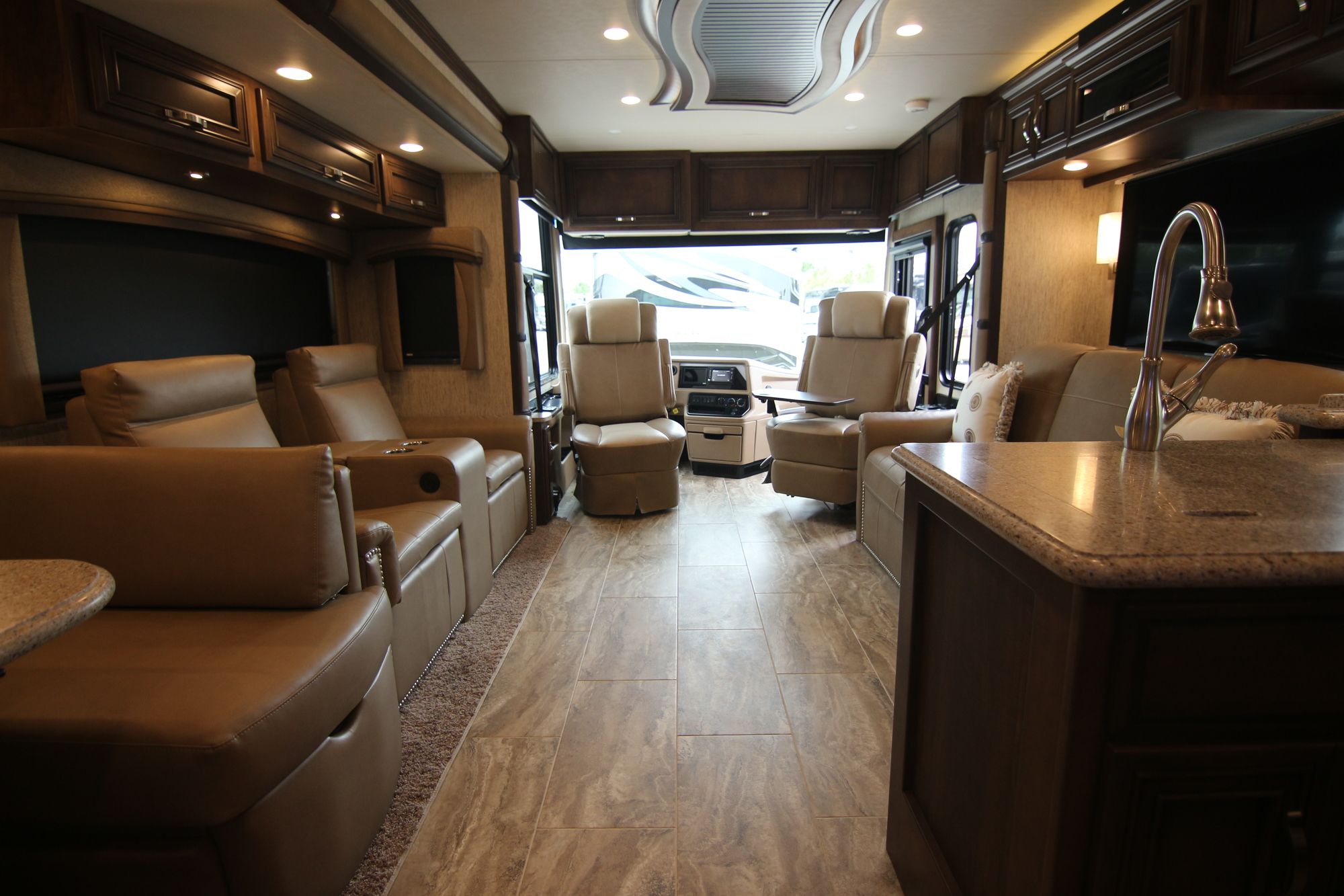 New 2020 Newmar Kountry Star 3717 Class A  For Sale