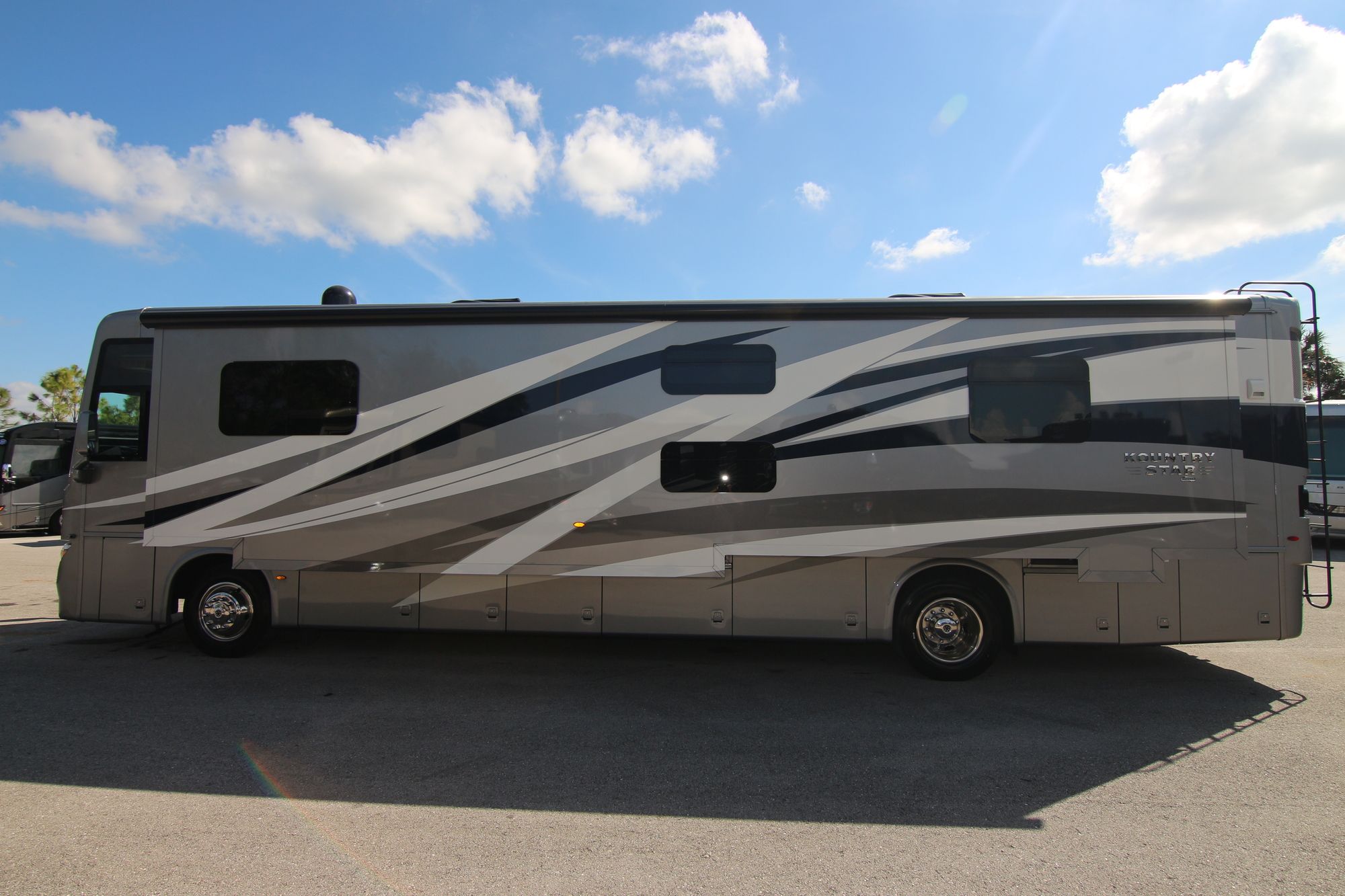 New 2020 Newmar Kountry Star 4045 Class A  For Sale