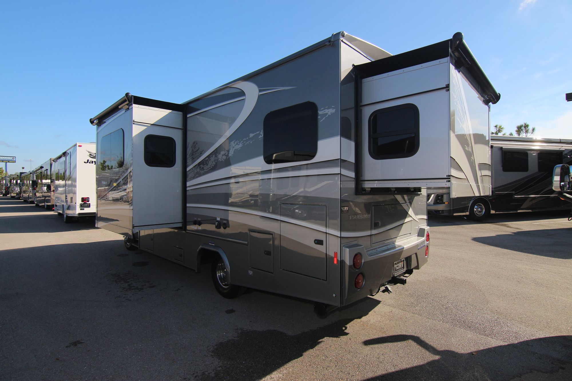 New 2020 Dynamax Isata 3 24RWM Class C  For Sale