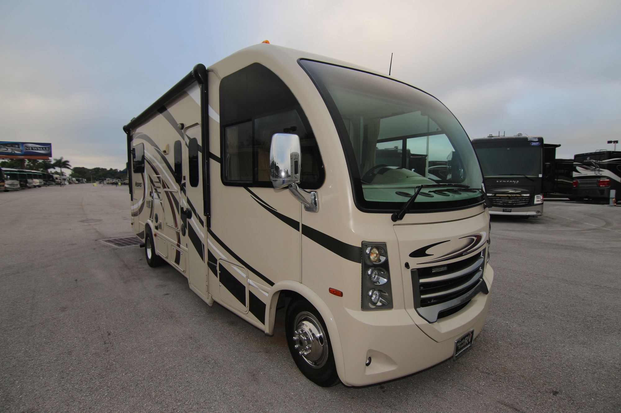 Used 2016 Thor Vegas 24.1 Class A  For Sale