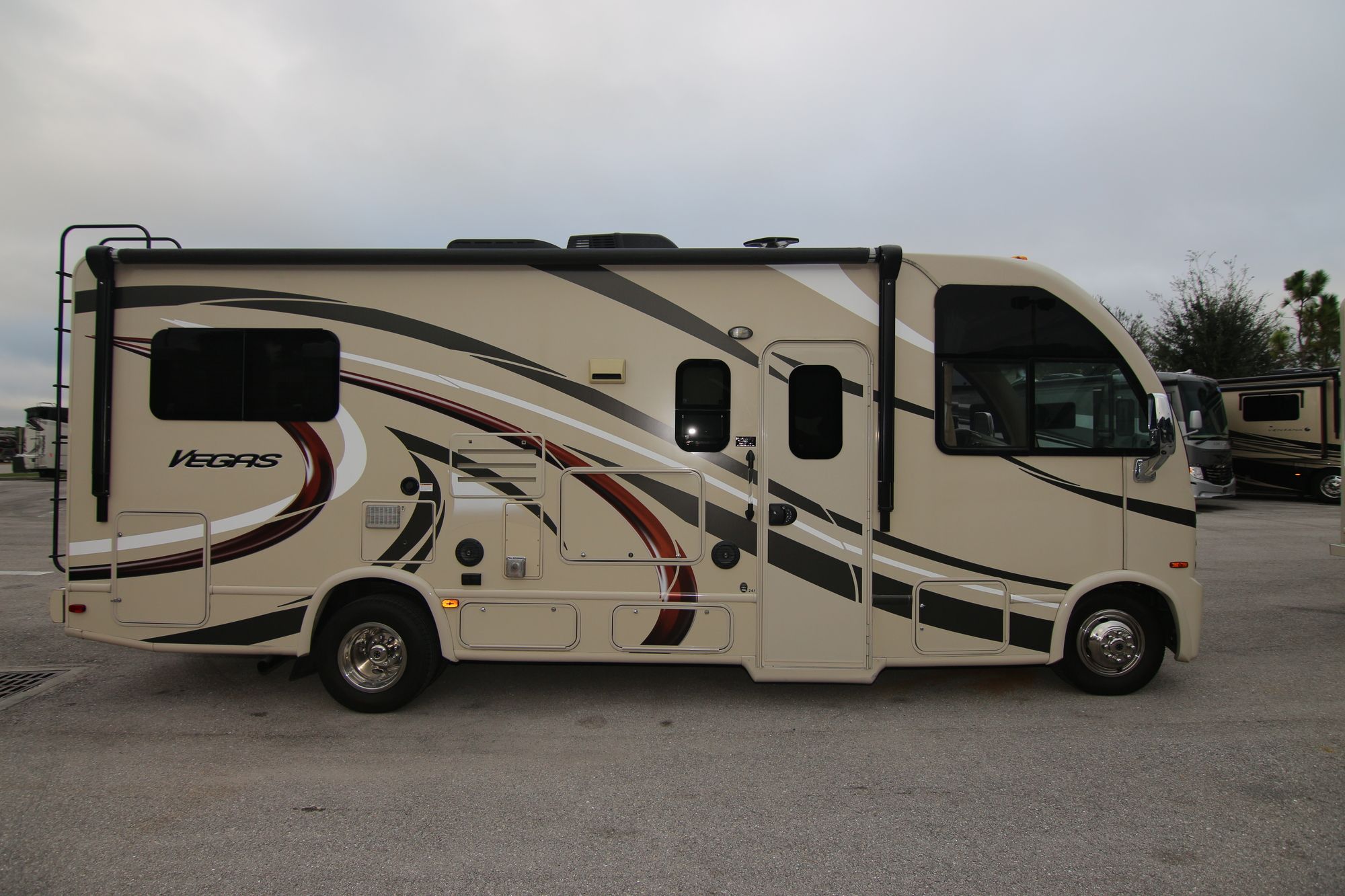 Used 2016 Thor Vegas 24.1 Class A  For Sale