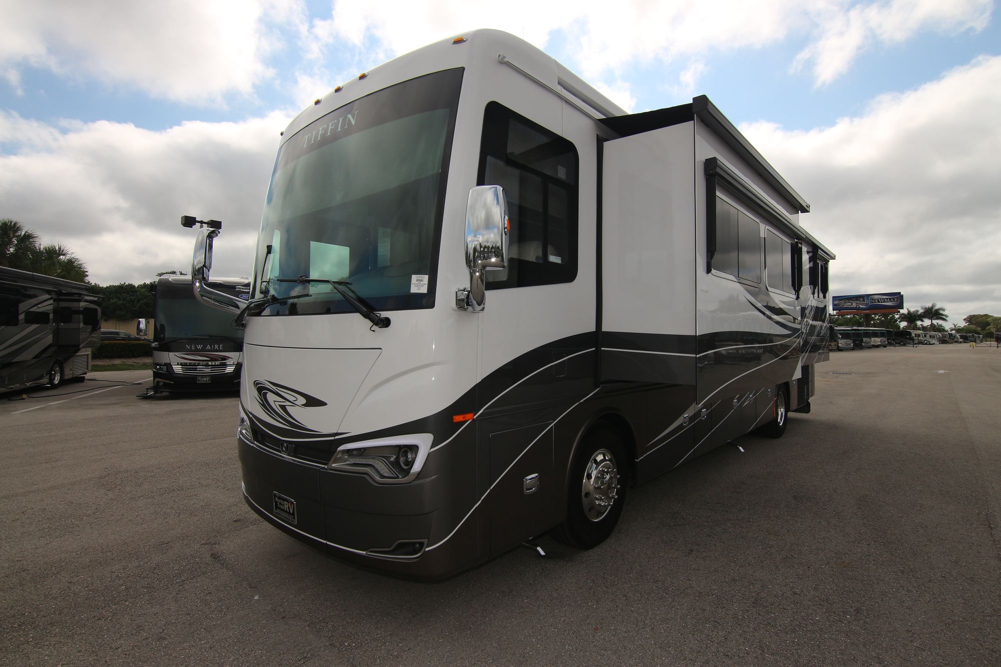 New 2020 Tiffin Motor Homes Allegro Bus 37AP Class A  For Sale