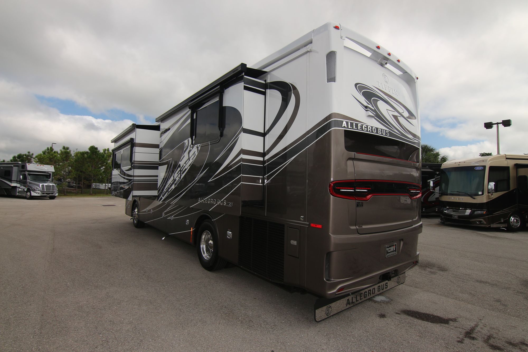 New 2020 Tiffin Motor Homes Allegro Bus 37AP Class A  For Sale