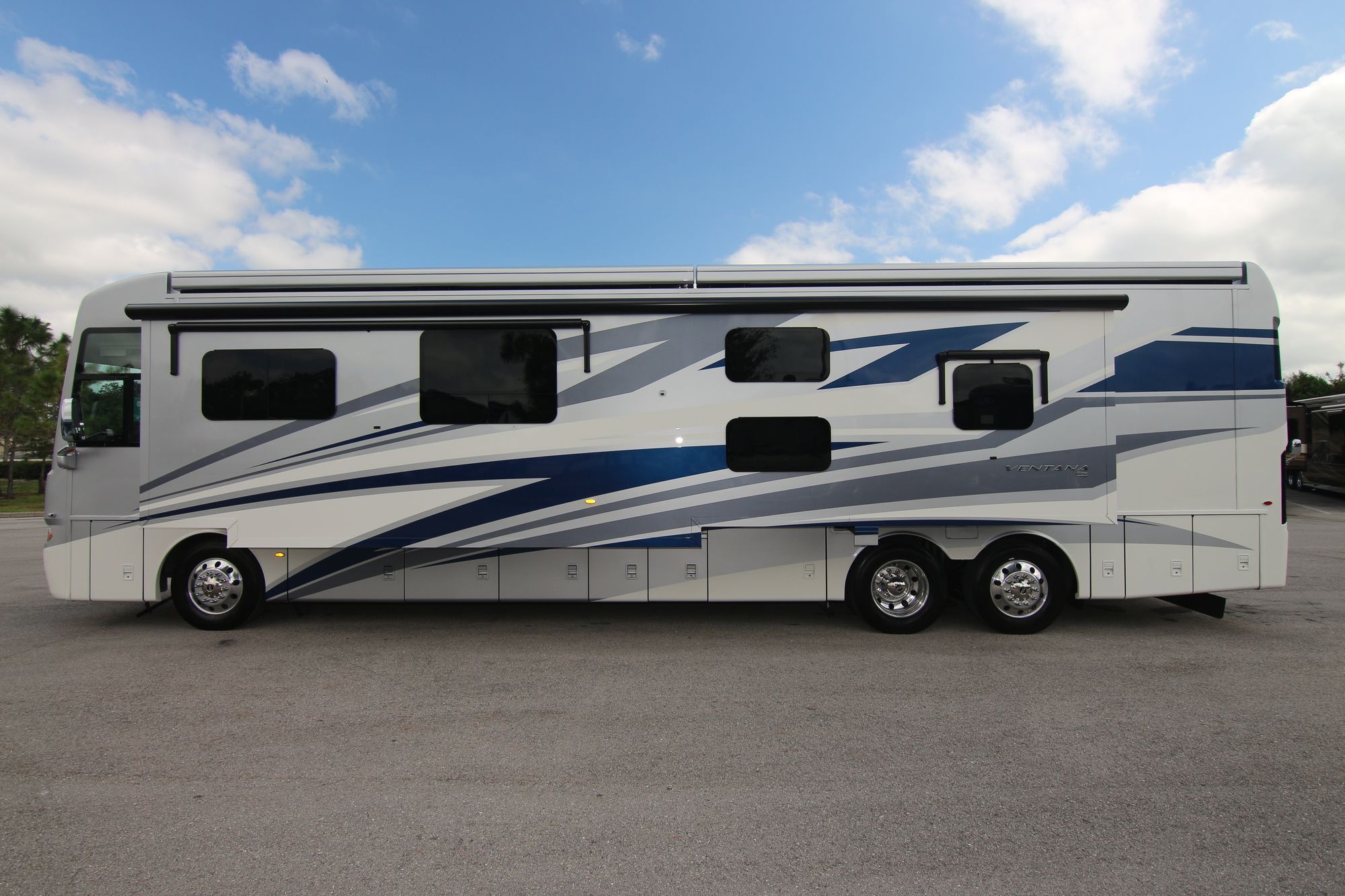 New 2020 Newmar Ventana 4326 Class A  For Sale