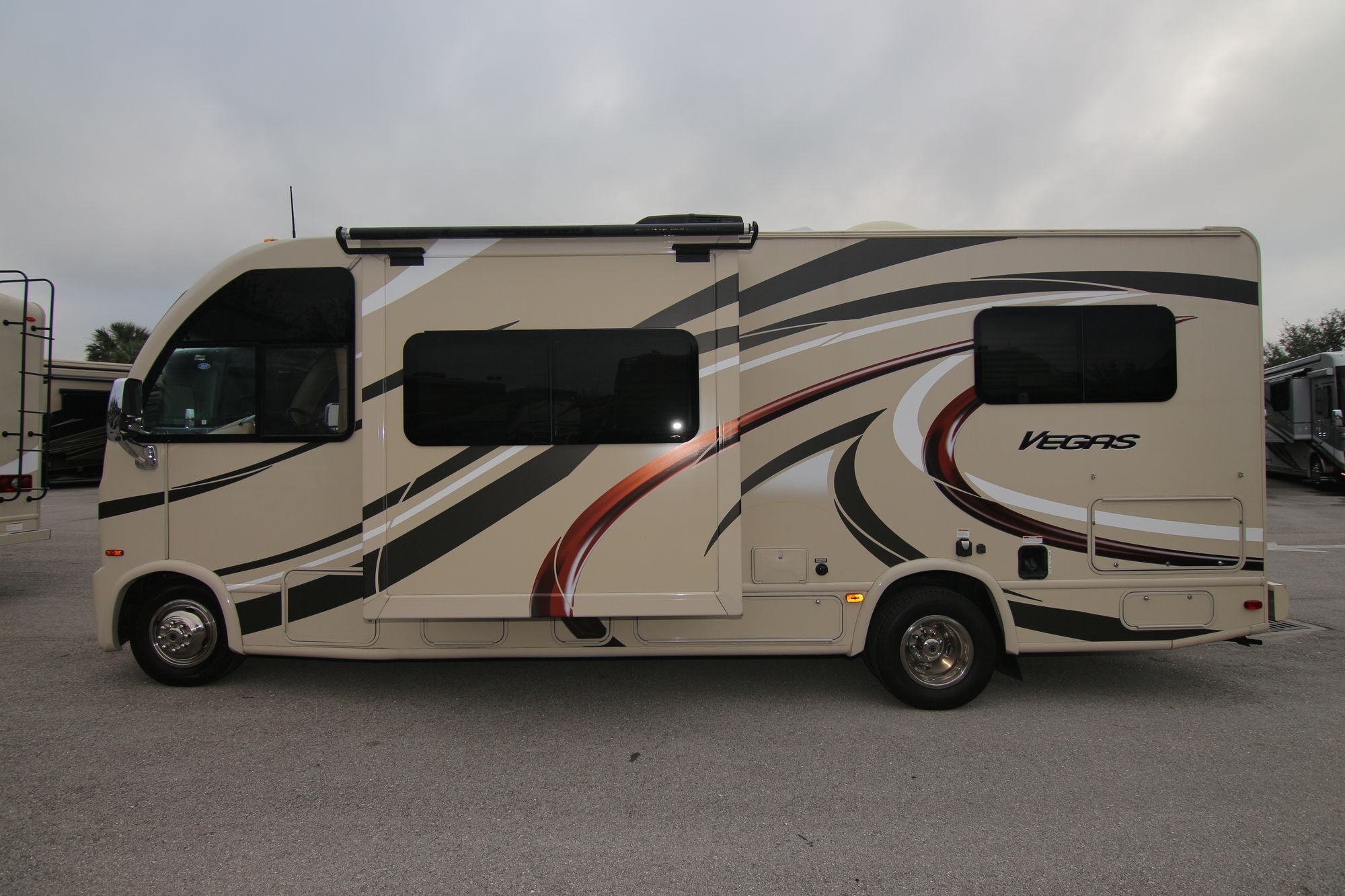 Used 2016 Thor Vegas 24.1 Class A  For Sale