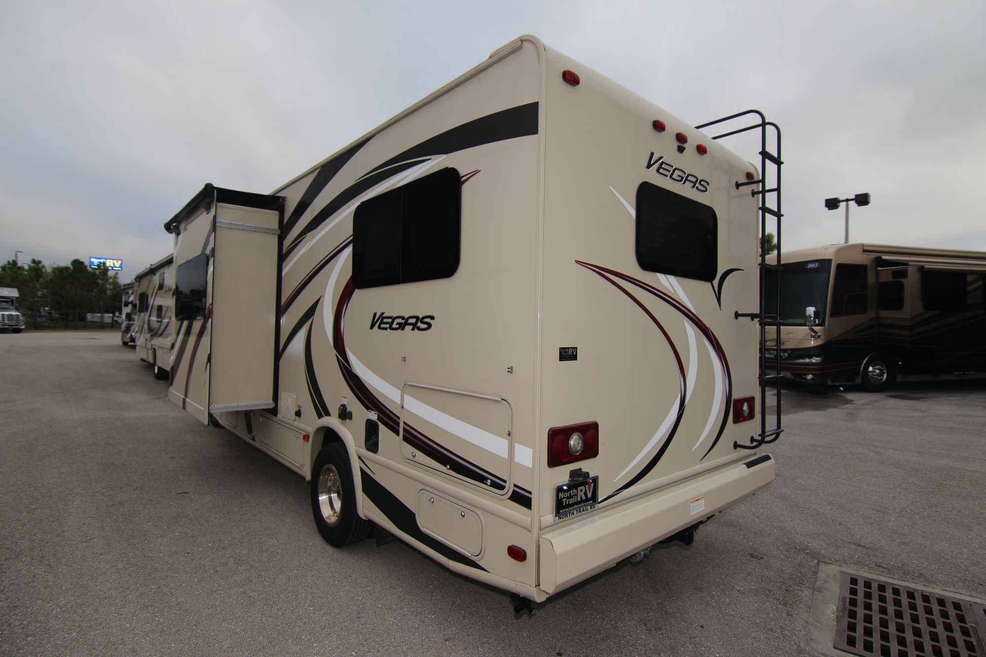 Used 2016 Thor Vegas 24.1 Class A  For Sale