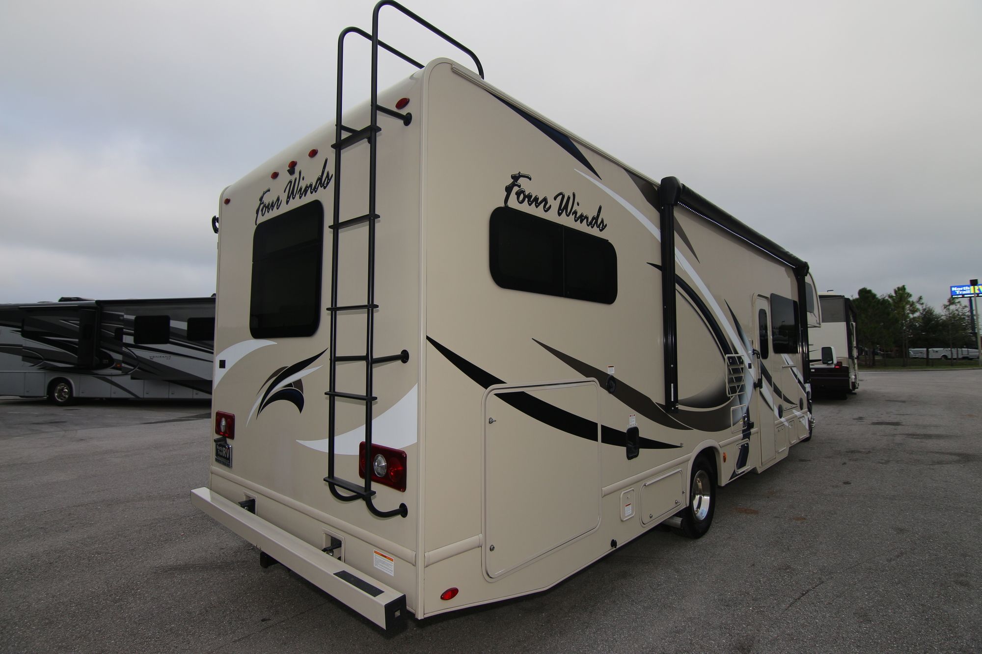 Used 2018 Thor Fourwinds 31E Class C  For Sale