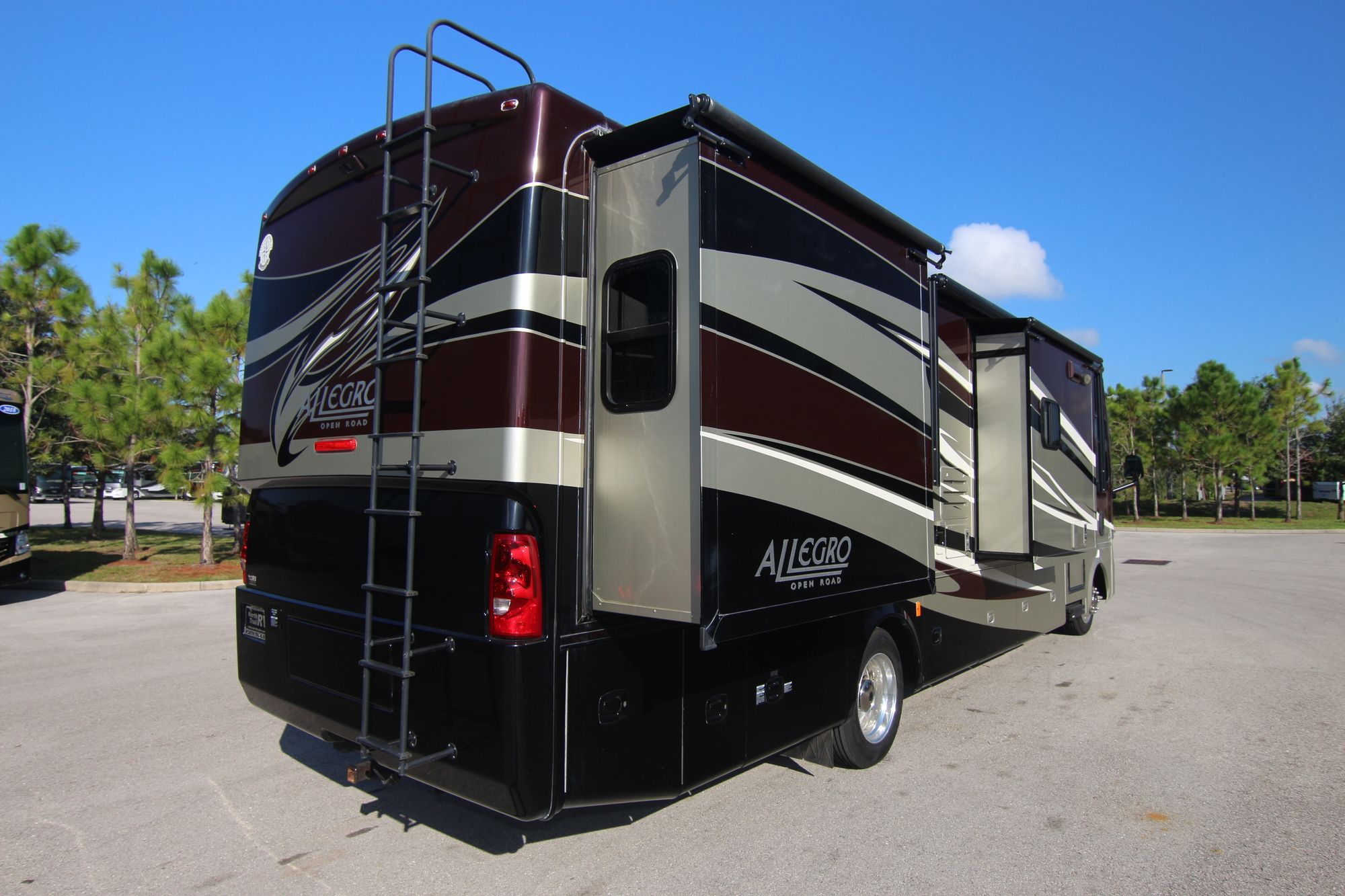 Used 2012 Tiffin Motor Homes Allegro 34TGA Class A  For Sale