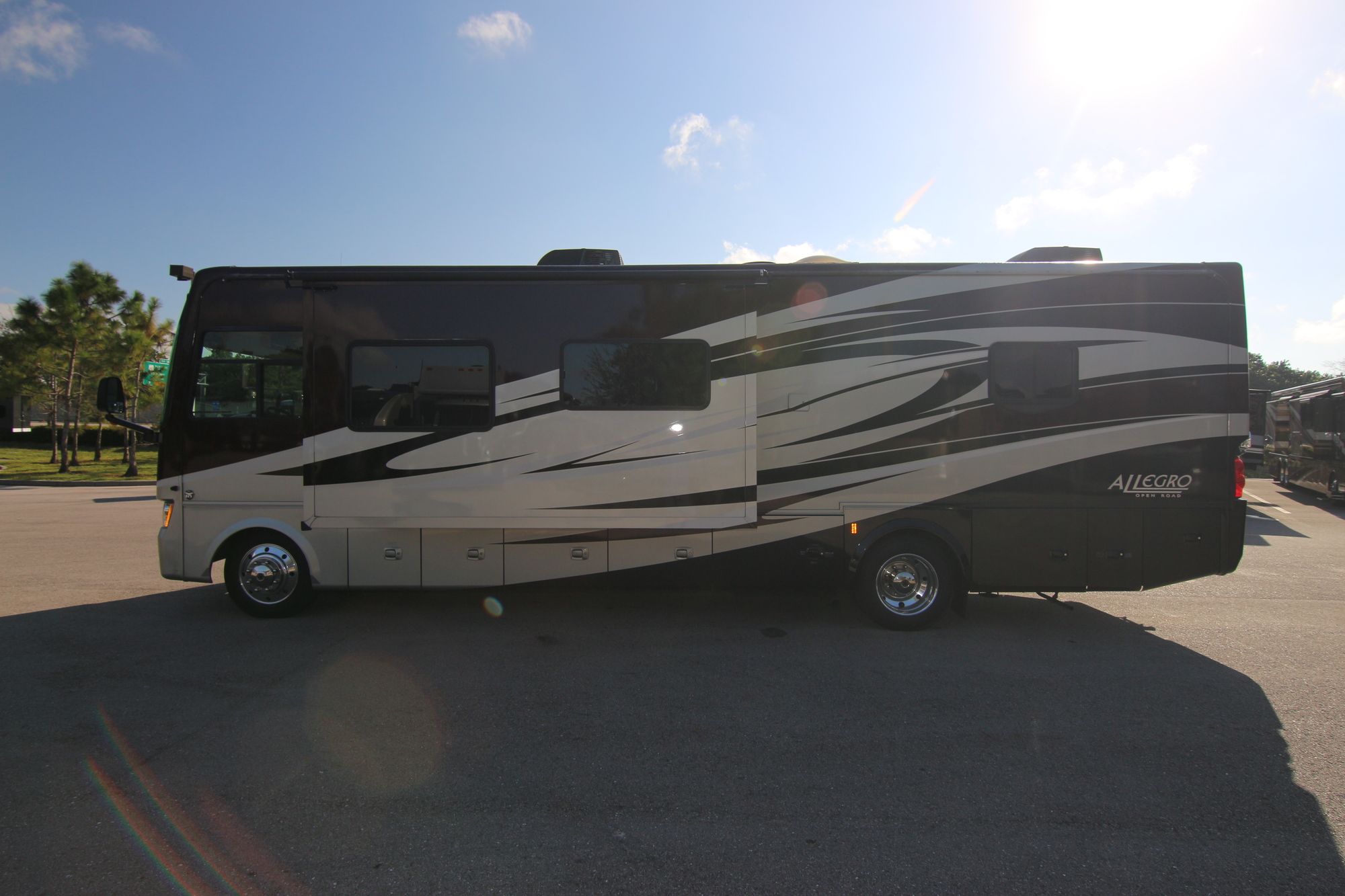 Used 2012 Tiffin Motor Homes Allegro 34TGA Class A  For Sale