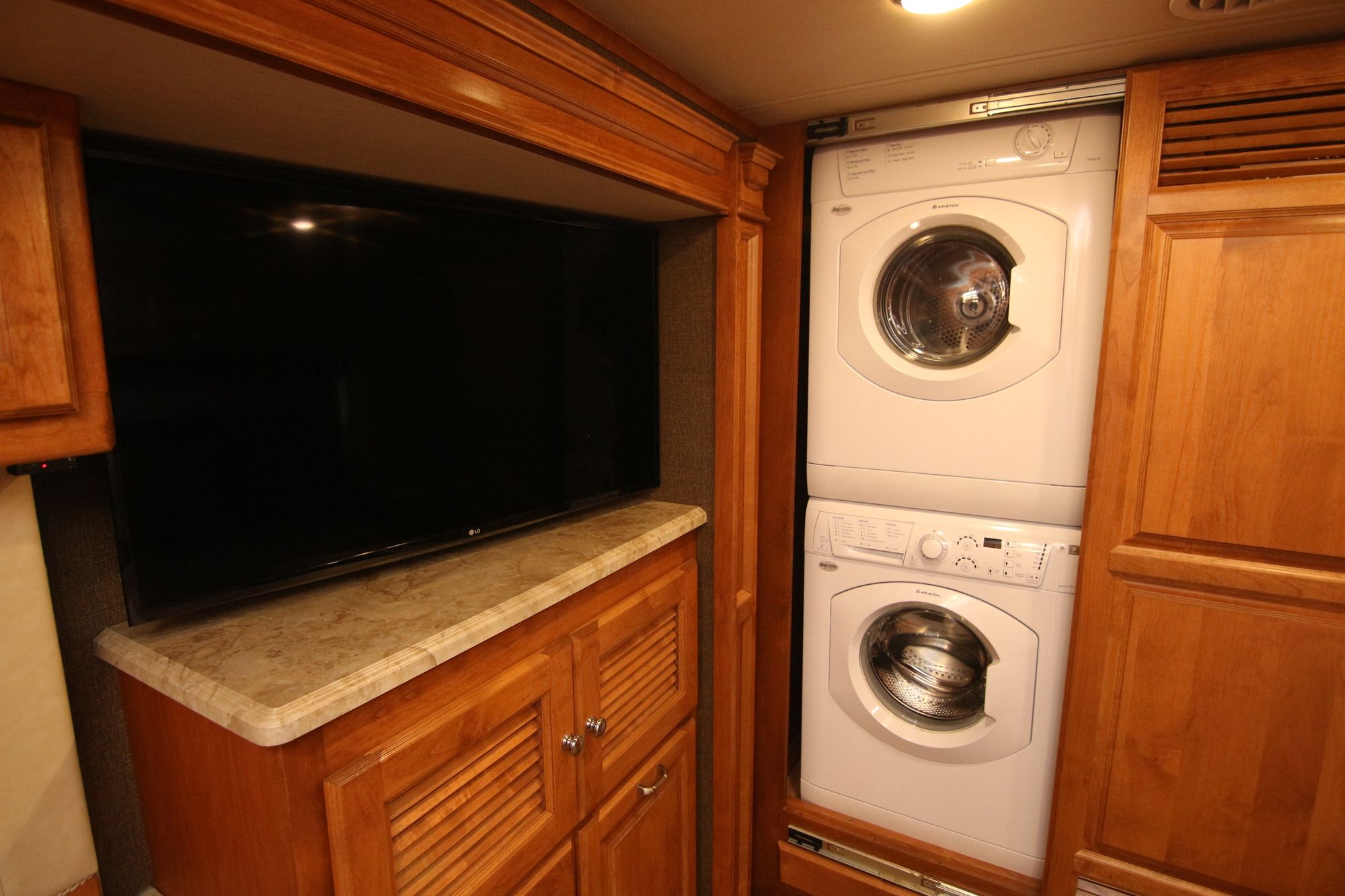 Used 2017 Tiffin Motor Homes Allegro Red 33AA Class A  For Sale