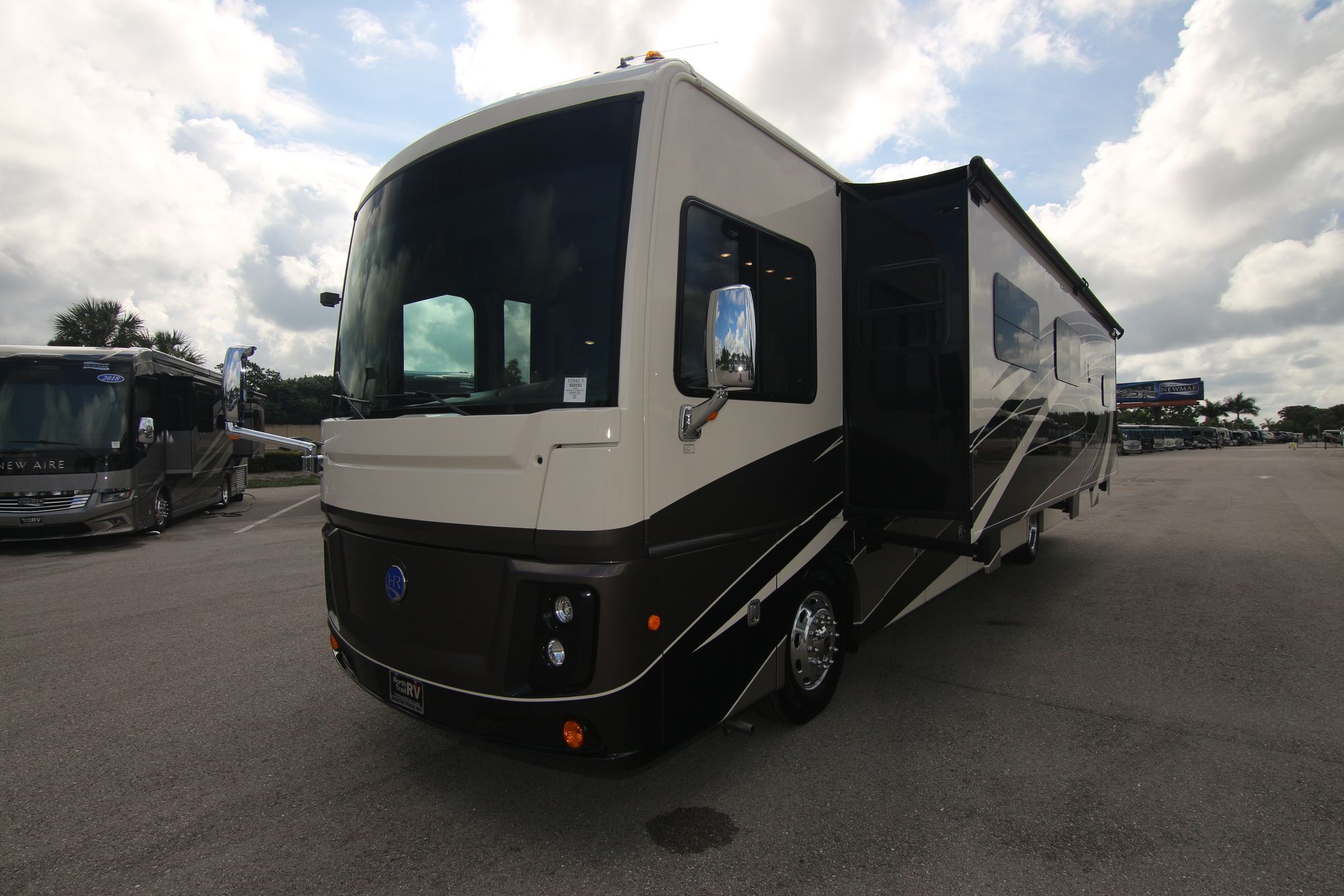 Used 2018 Holiday Rambler Navigator 38K Class A  For Sale