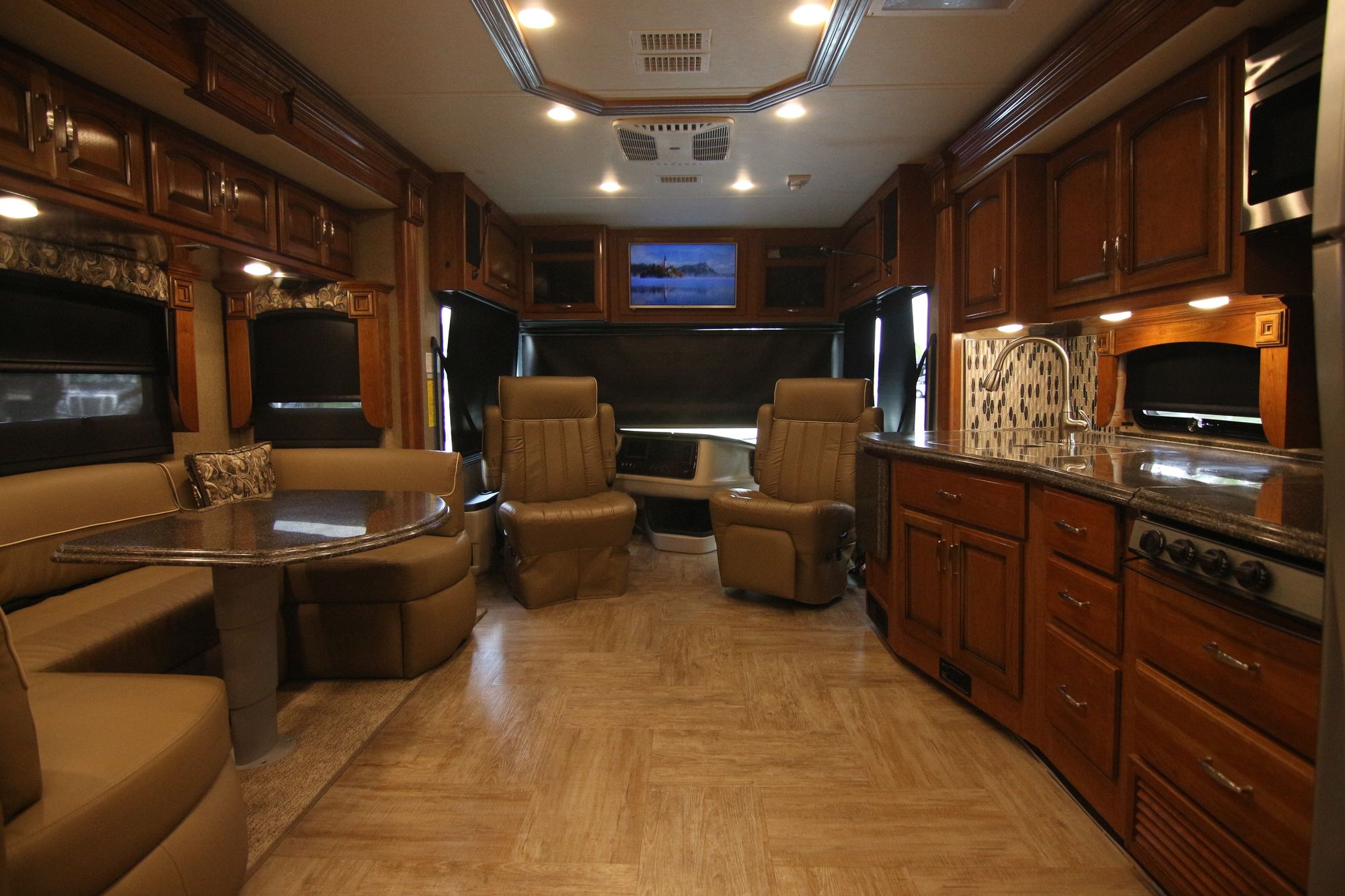 Used 2018 Holiday Rambler Navigator 38K Class A  For Sale