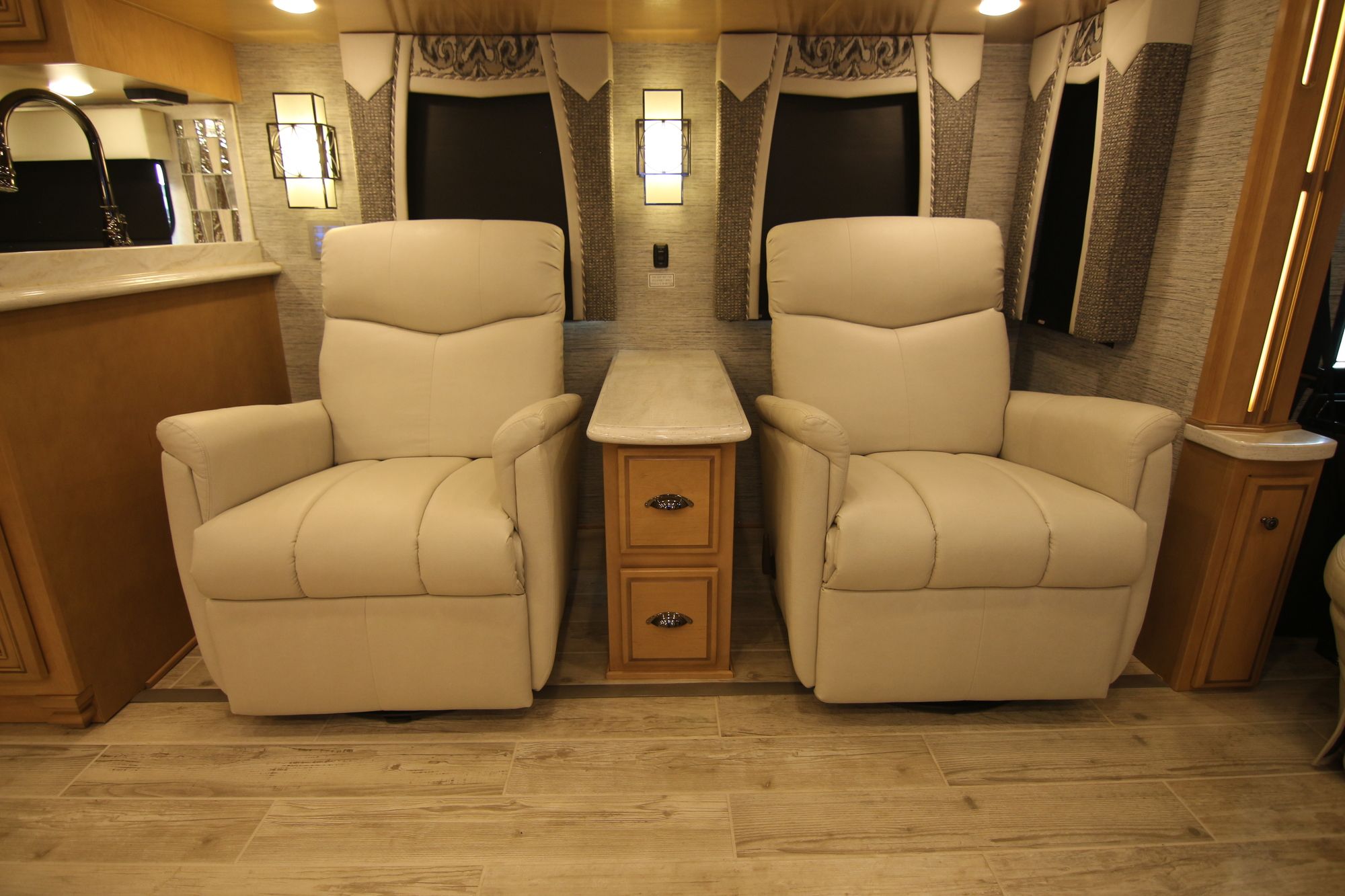 Used 2018 Newmar Dutch Star 4002 Class A  For Sale