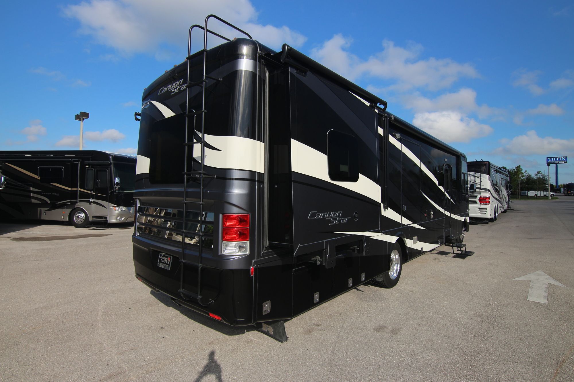 Used 2018 Newmar Canyon Star 3911 Class A  For Sale