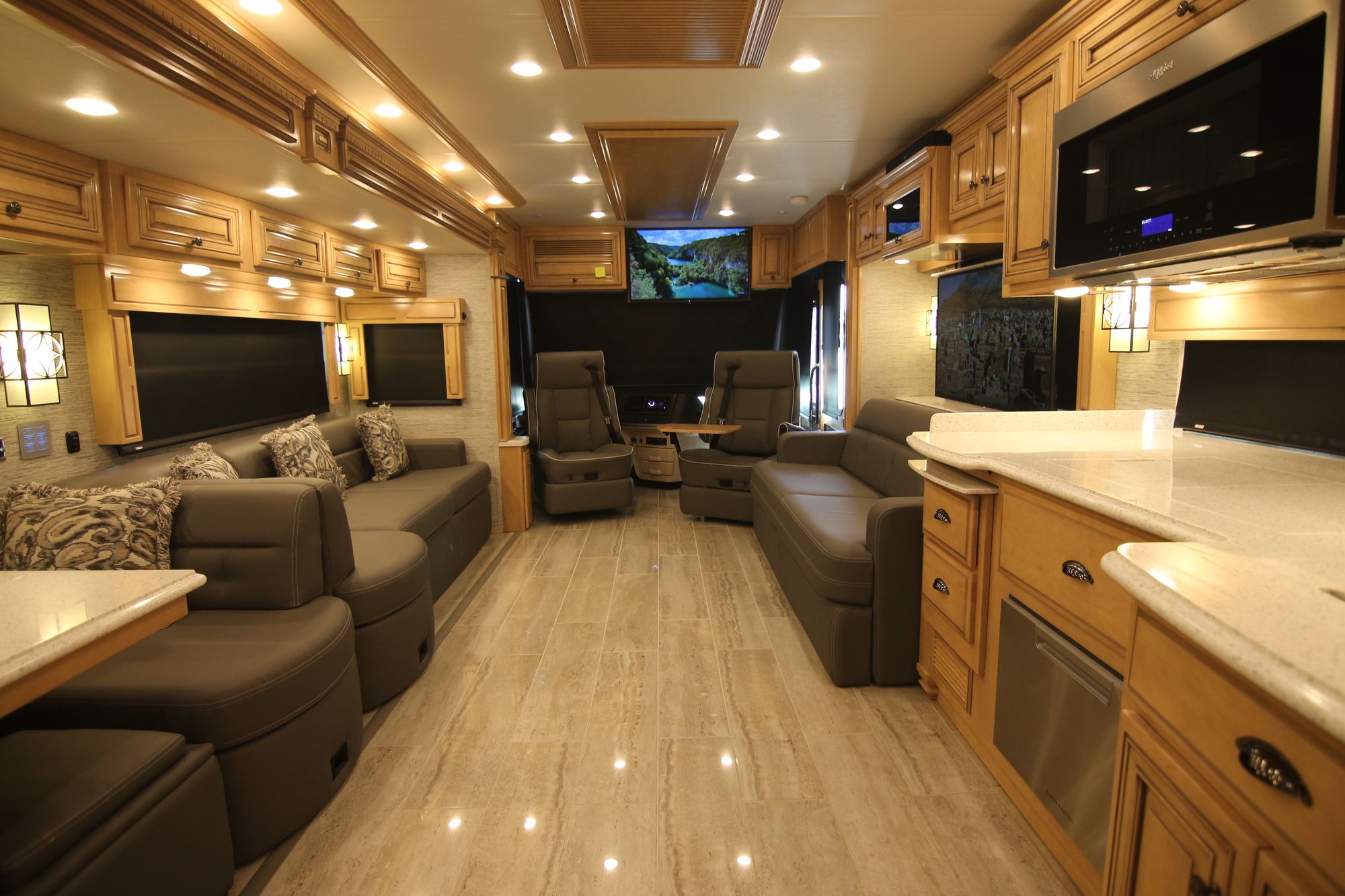 Used 2019 Newmar Dutch Star 4369 Class A  For Sale