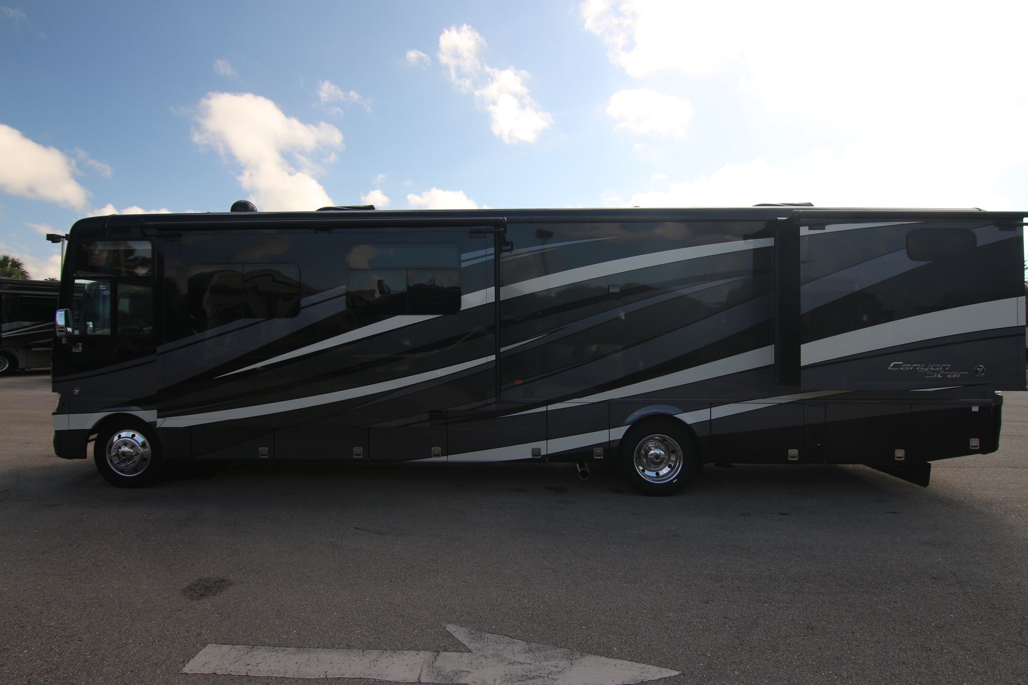 Used 2018 Newmar Canyon Star 3911 Class A  For Sale