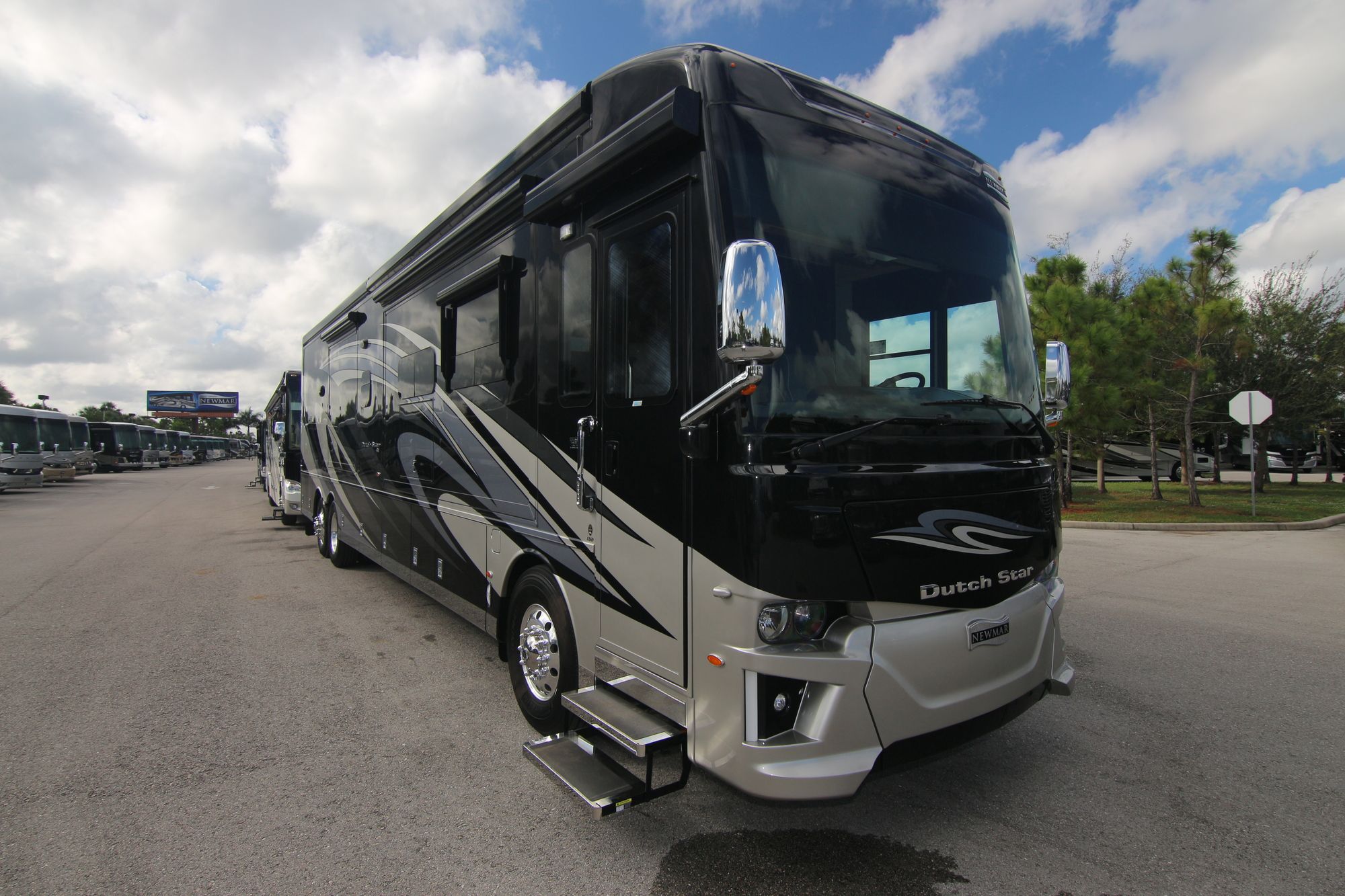 Used 2019 Newmar Dutch Star 4369 Class A  For Sale