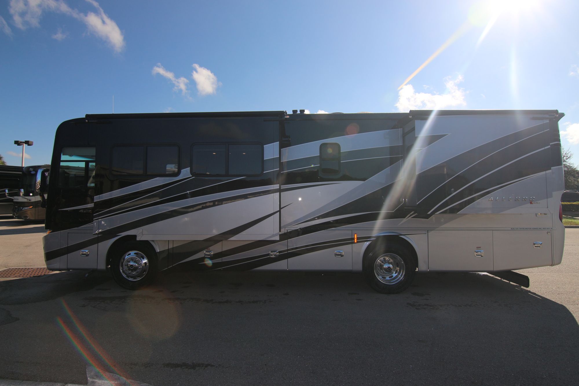 New 2020 Tiffin Motor Homes Allegro Red 33AA Class A  For Sale