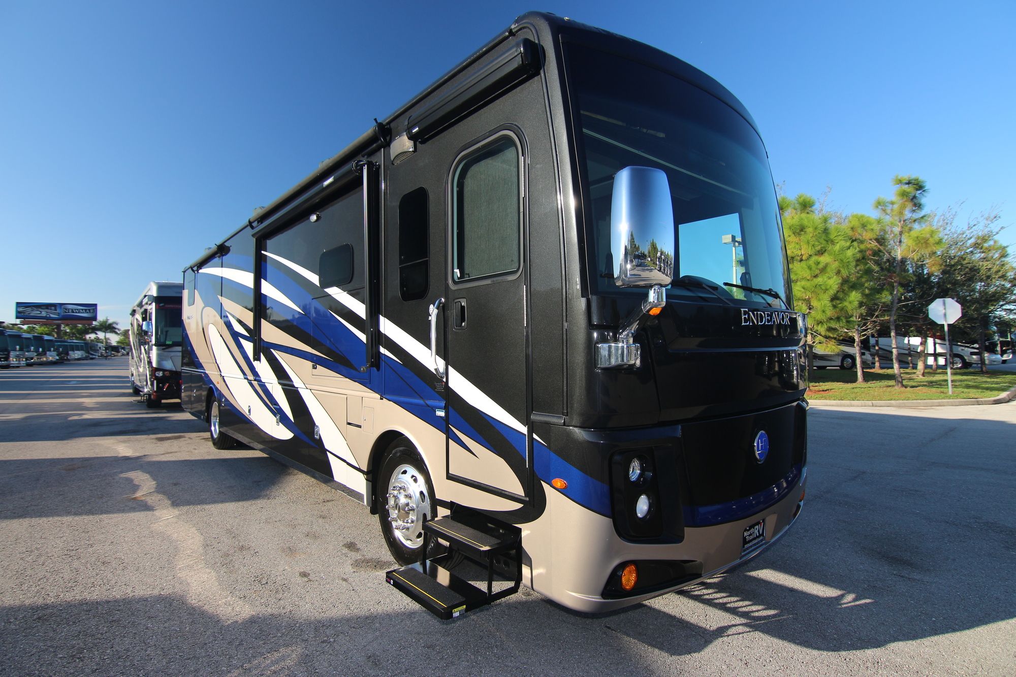 Used 2019 Holiday Rambler Endeavor 38K Class A  For Sale