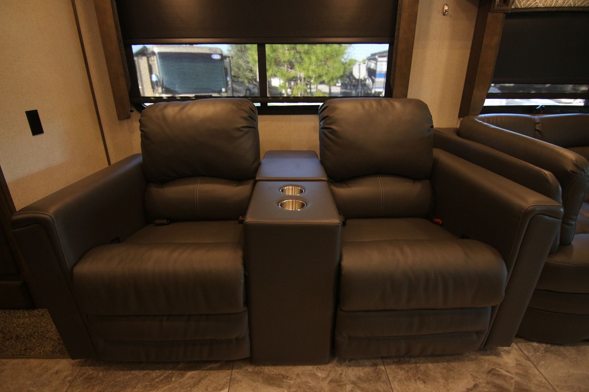 Used 2019 Holiday Rambler Endeavor 38K Class A  For Sale