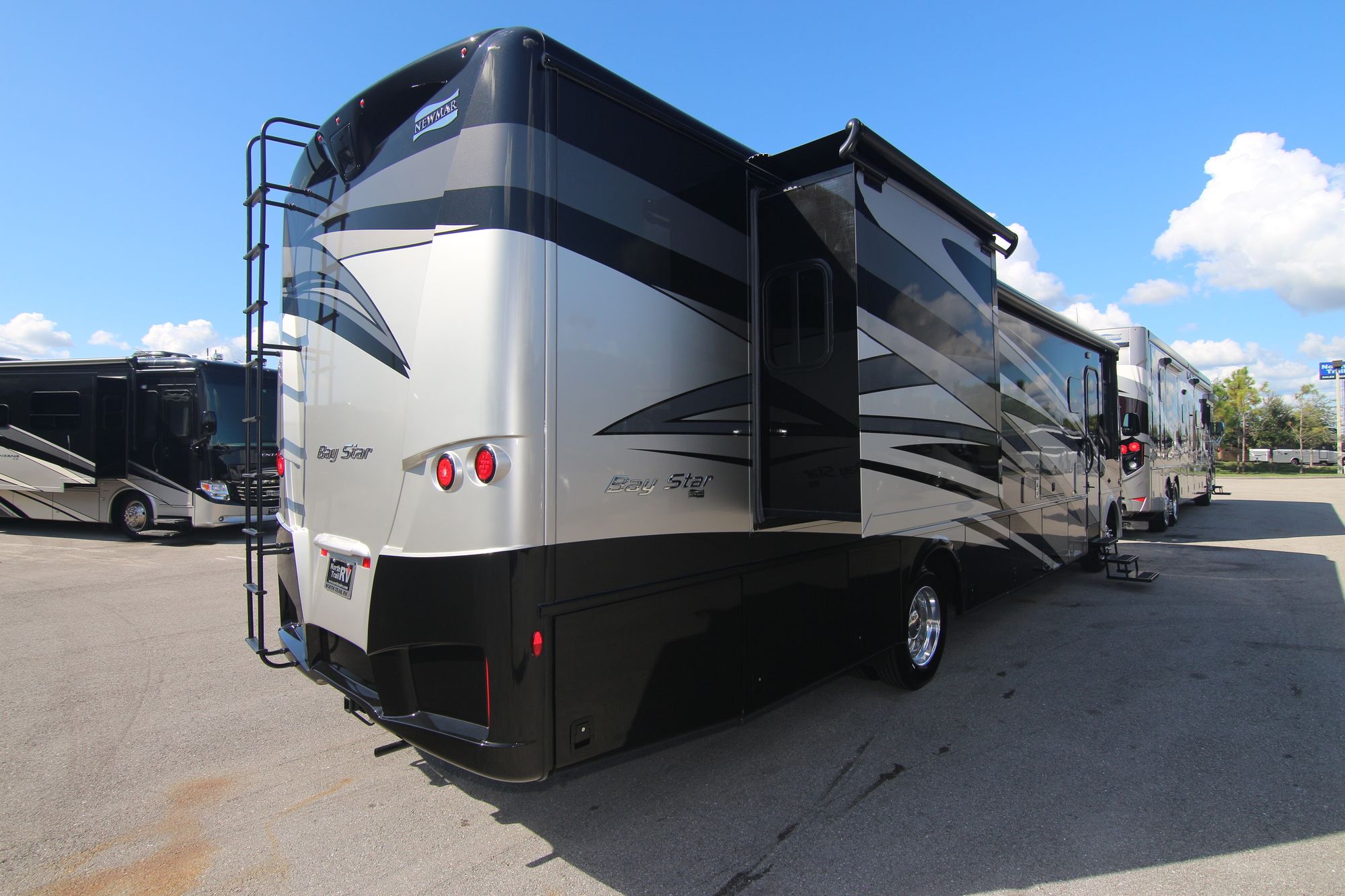 New 2020 Newmar Bay Star 3616 Class A  For Sale
