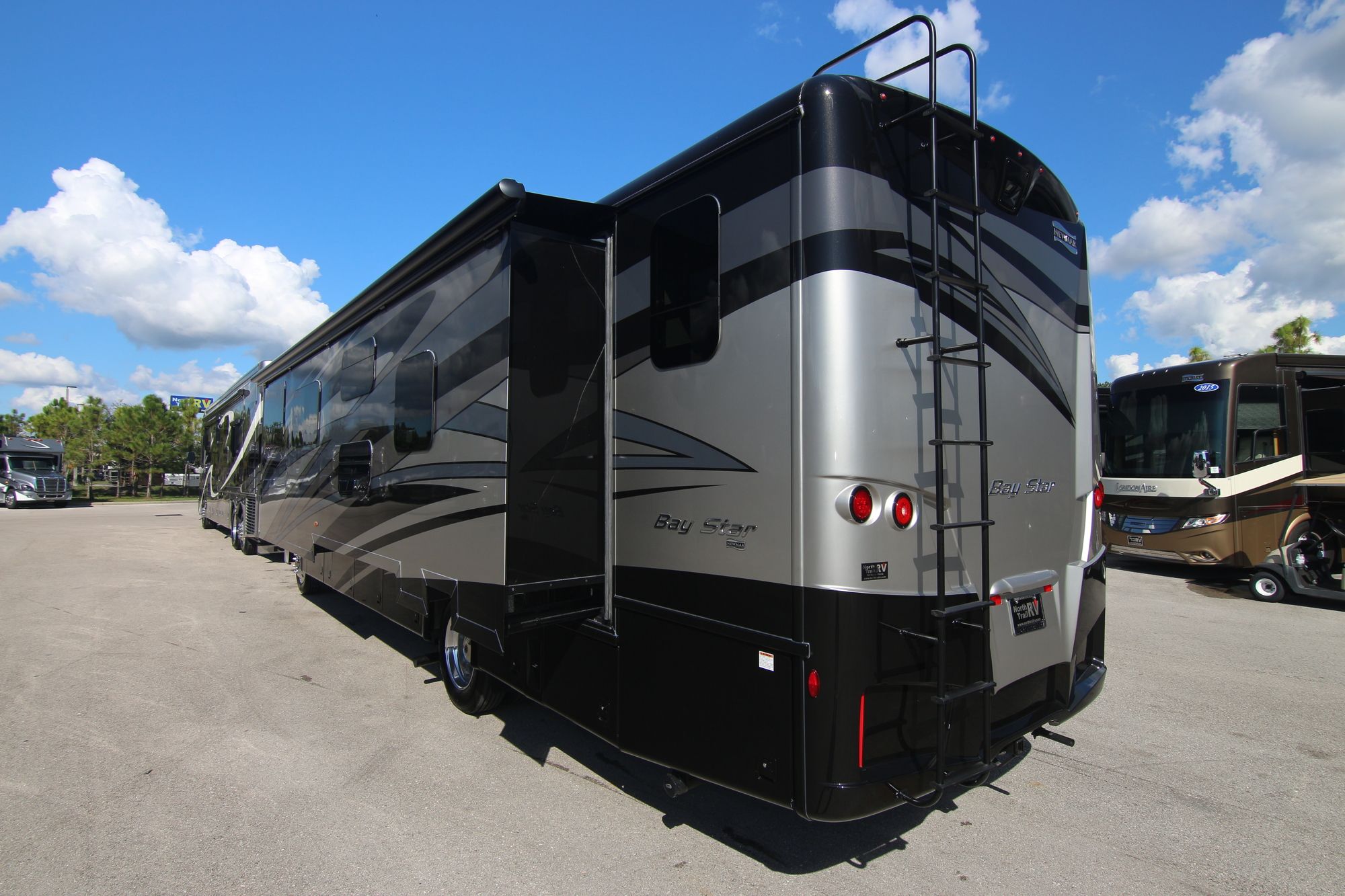 New 2020 Newmar Bay Star 3616 Class A  For Sale