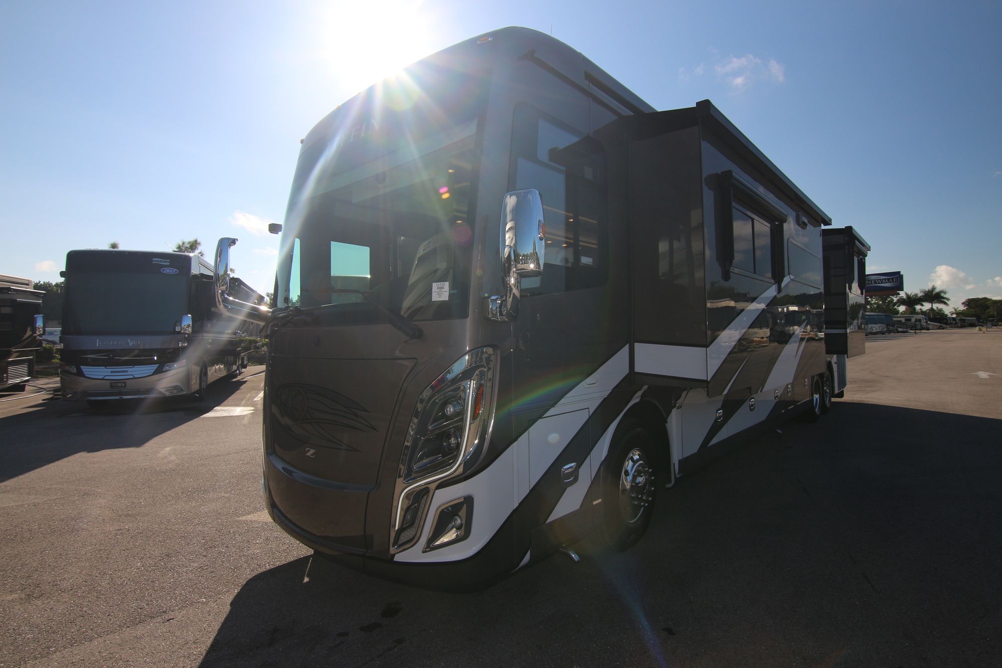 New 2020 Tiffin Motor Homes Zephyr 45PZ Class A  For Sale