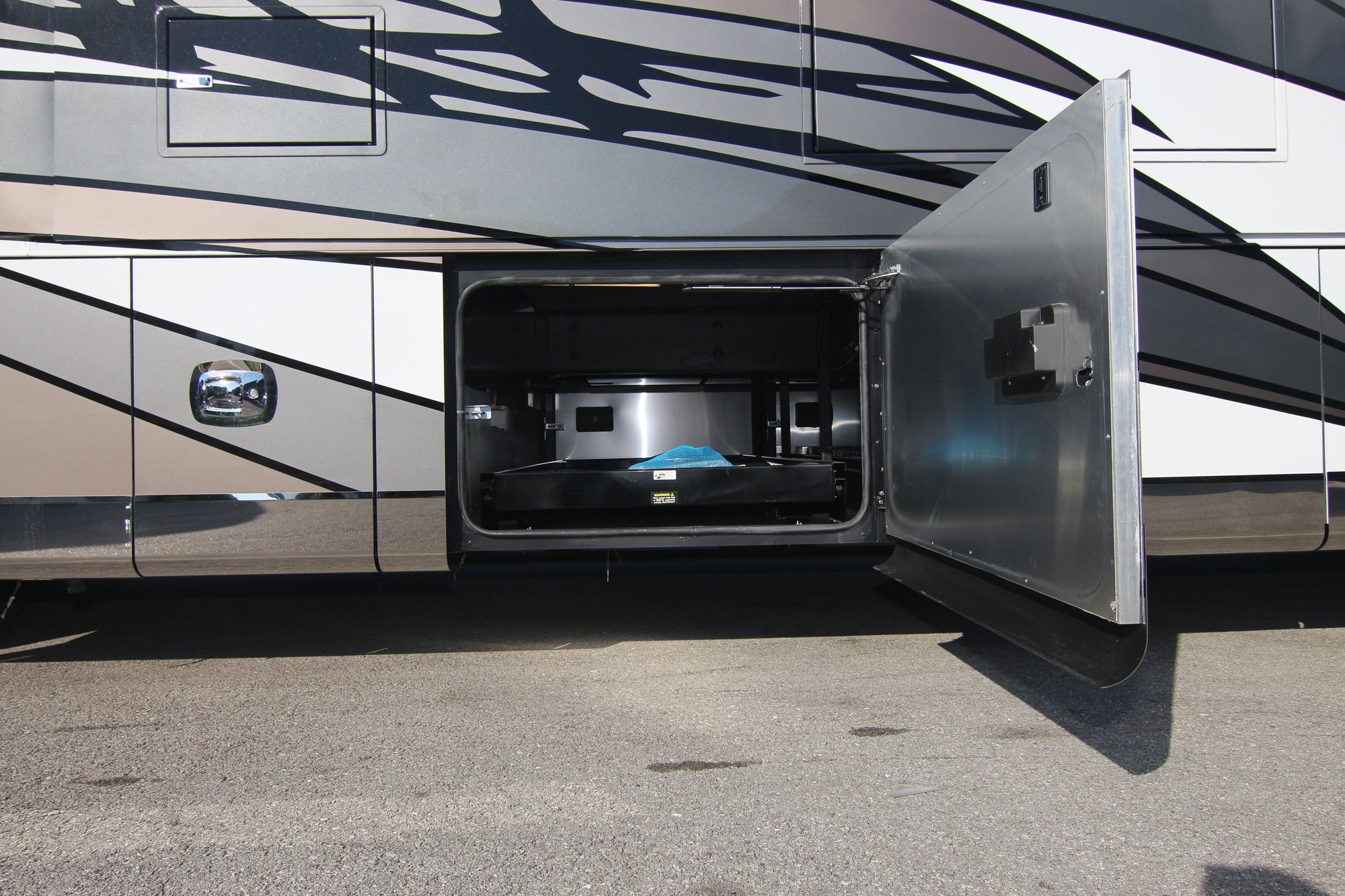 New 2020 Tiffin Motor Homes Zephyr 45PZ Class A  For Sale