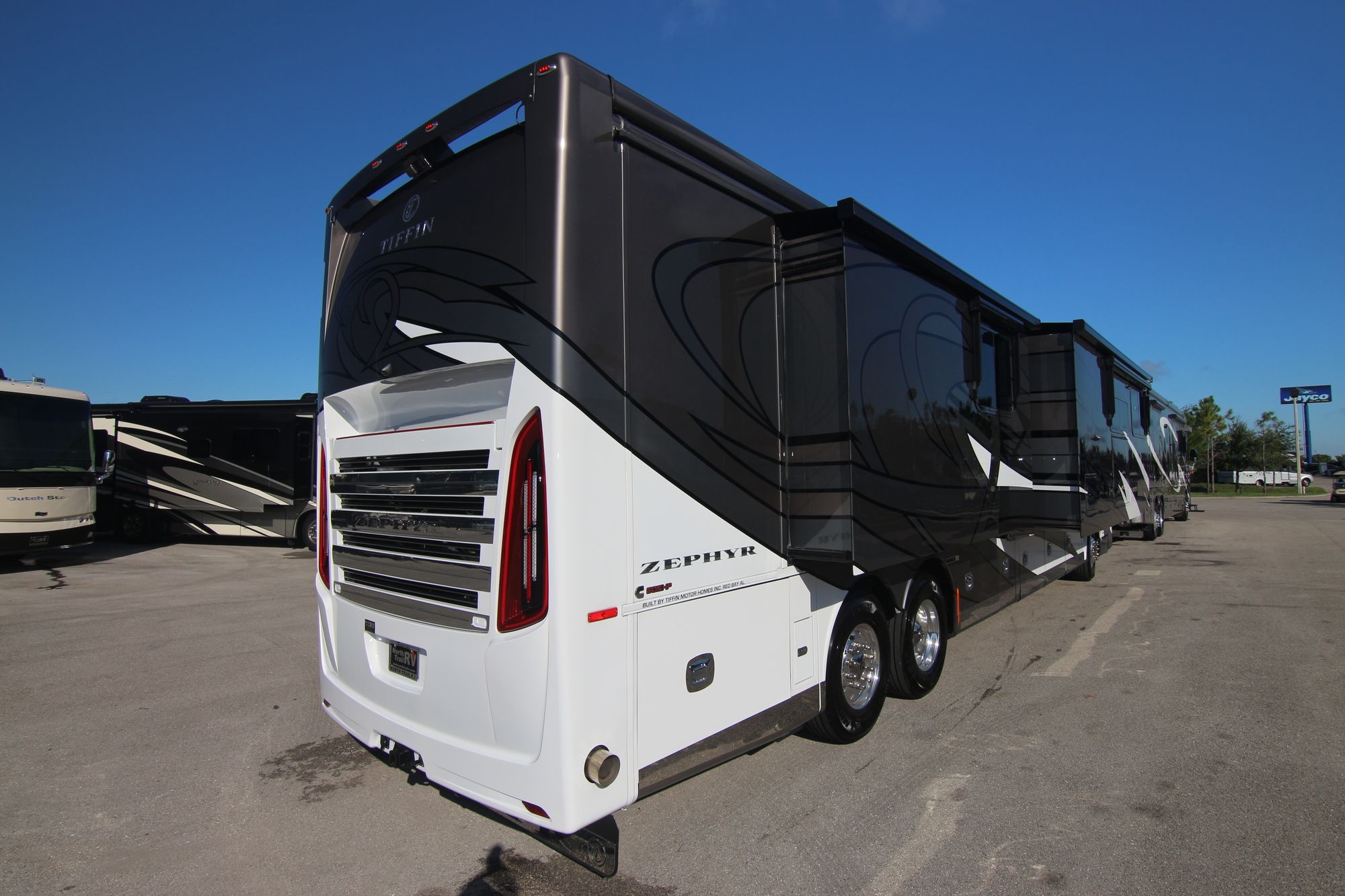 New 2020 Tiffin Motor Homes Zephyr 45PZ Class A  For Sale