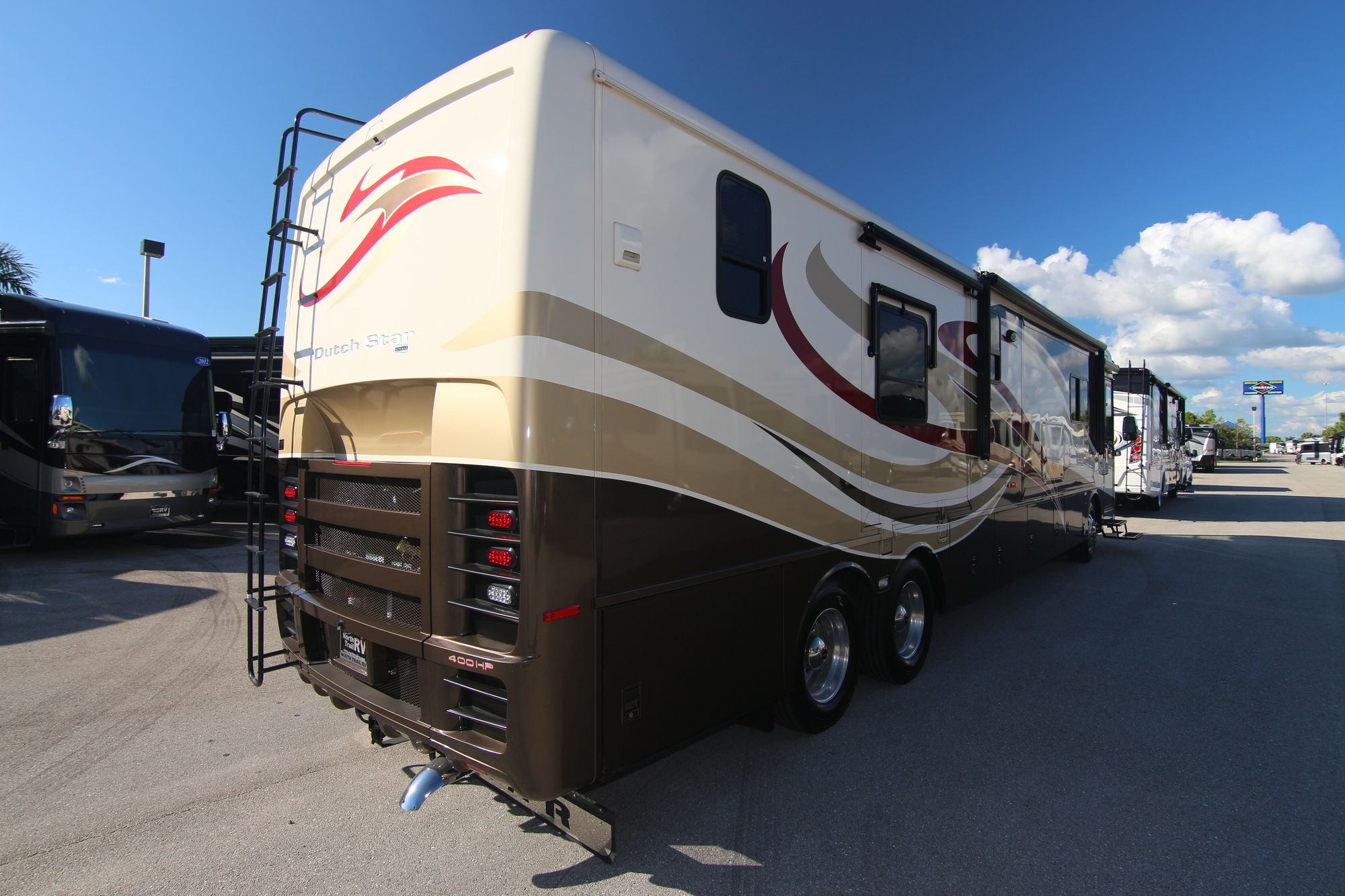 Used 2011 Newmar Dutch Star 4336 Class A  For Sale