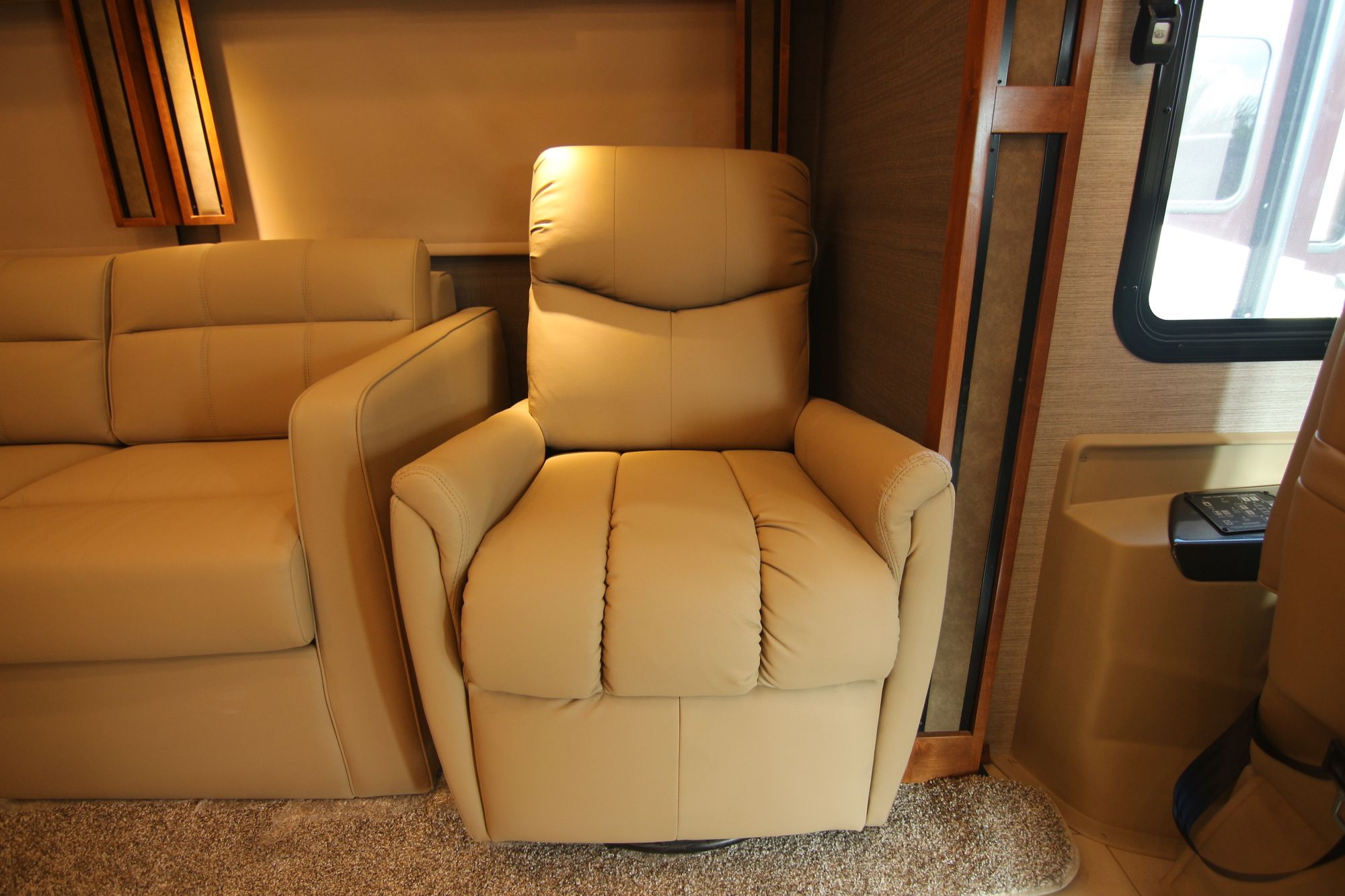 New 2020 Tiffin Motor Homes Allegro Red 33AA Class A  For Sale