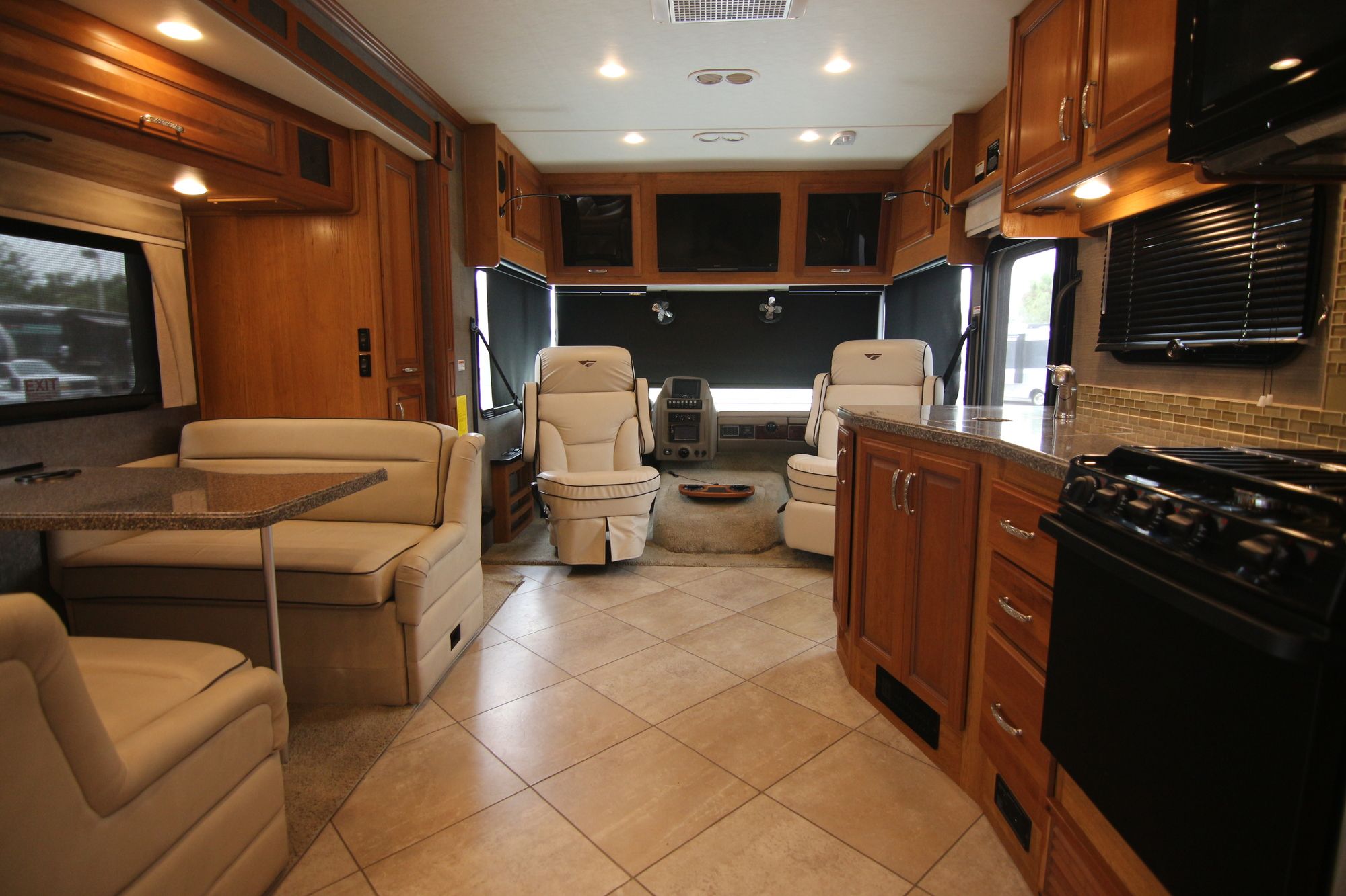 Used 2015 Fleetwood Bounder 33C Class A  For Sale