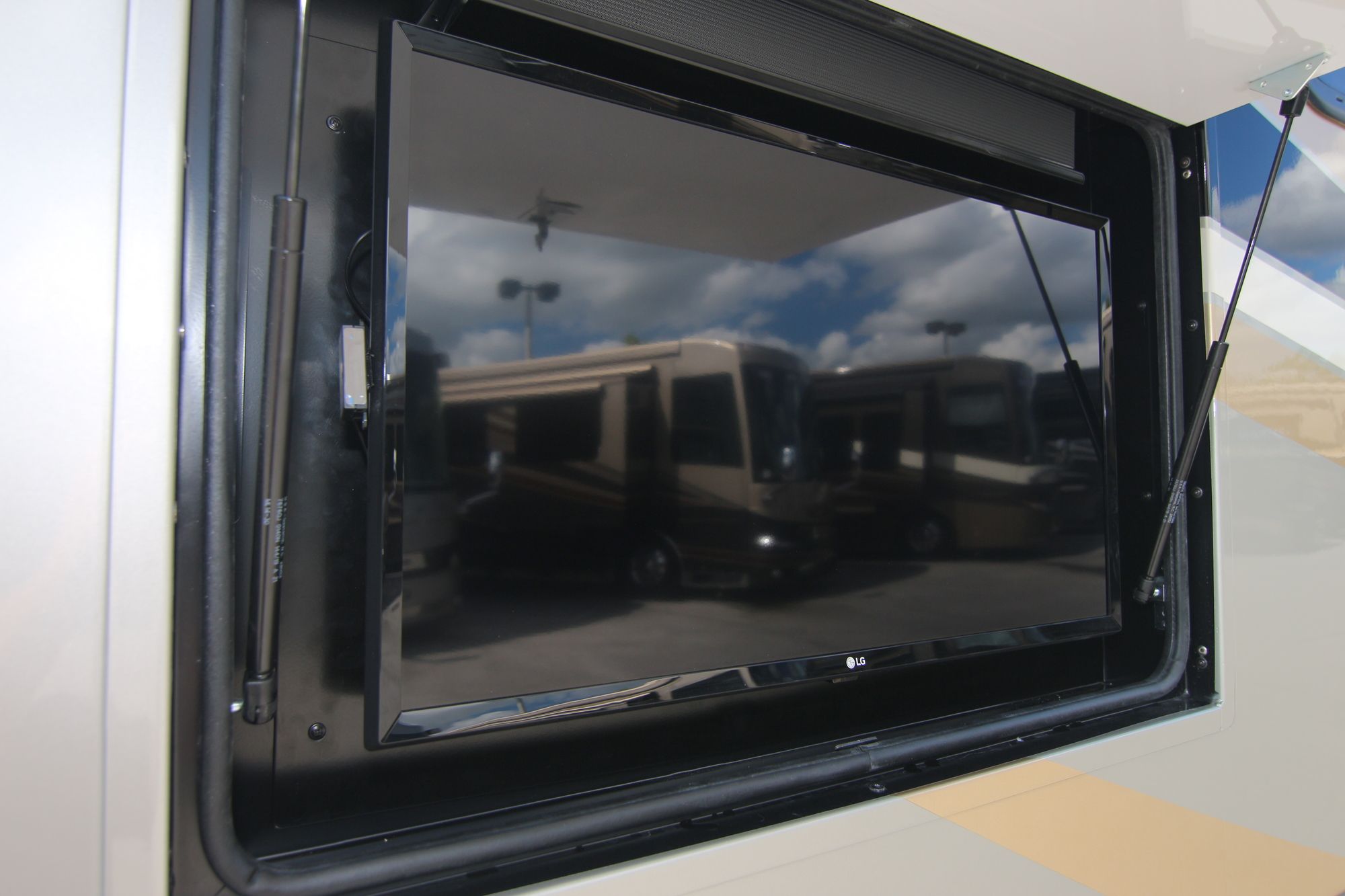 New 2020 Tiffin Motor Homes Allegro Red 33AA Class A  For Sale