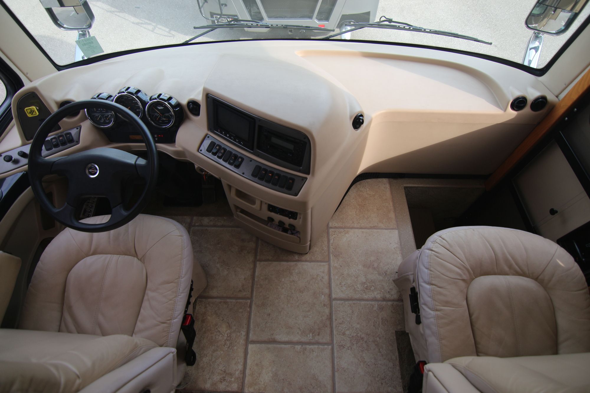 Used 2007 Newmar Kountry Star 3910 Class A  For Sale
