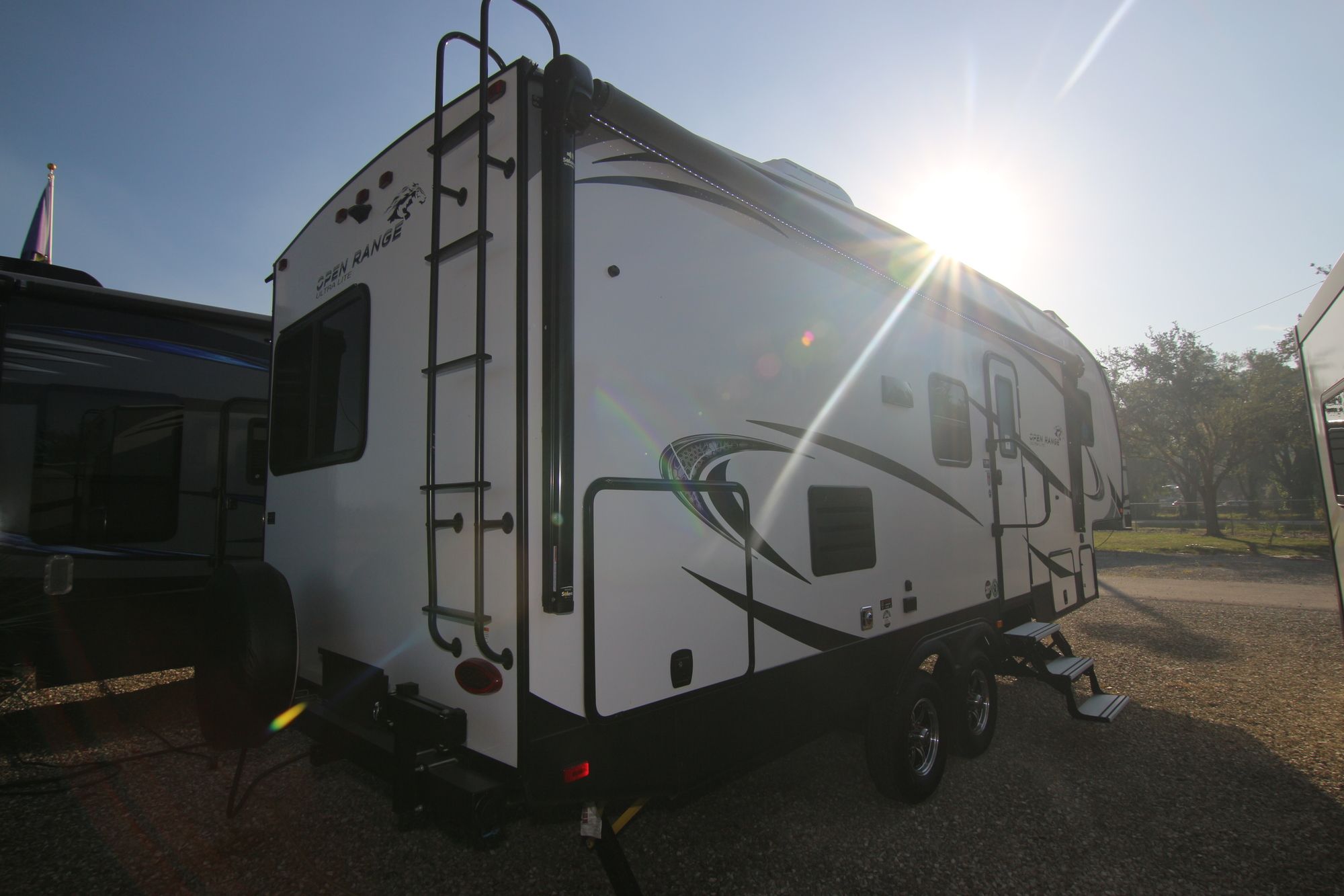 Used 2019 Highland Rv Opn Rge2502 LITE Fifth Wheel  For Sale