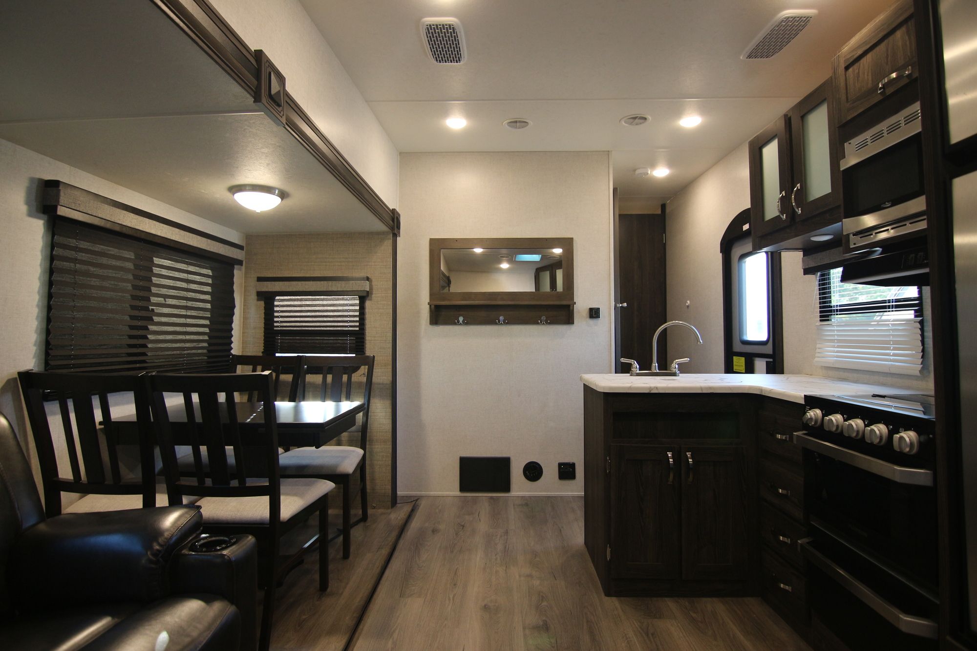 Used 2019 Highland Rv Opn Rge2502 LITE Fifth Wheel  For Sale