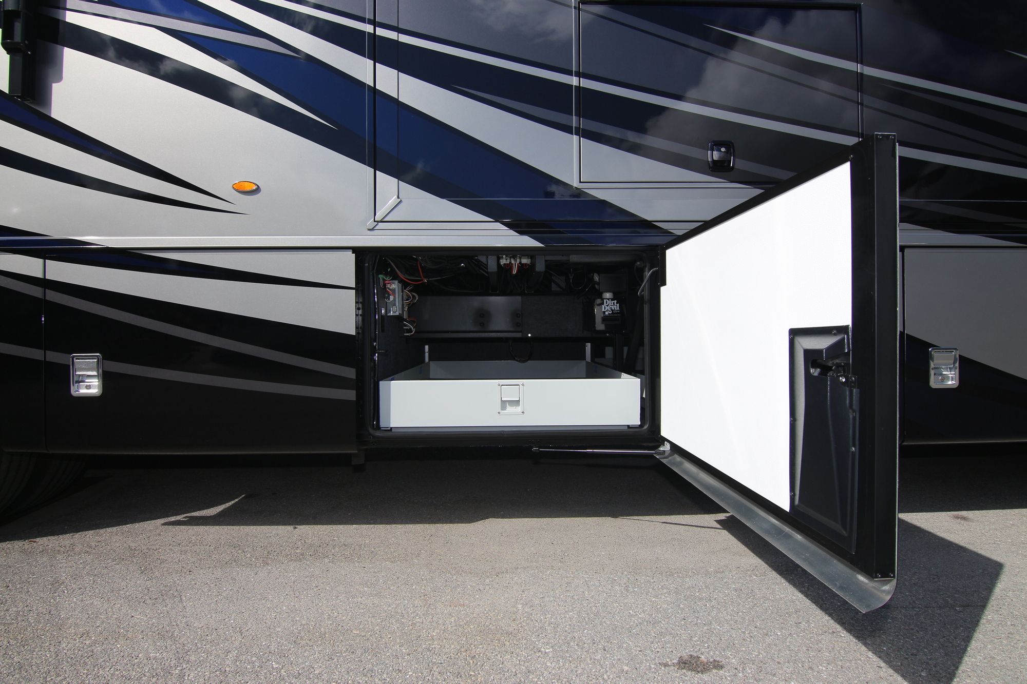 Used 2018 Newmar Ventana 4037 Class A  For Sale